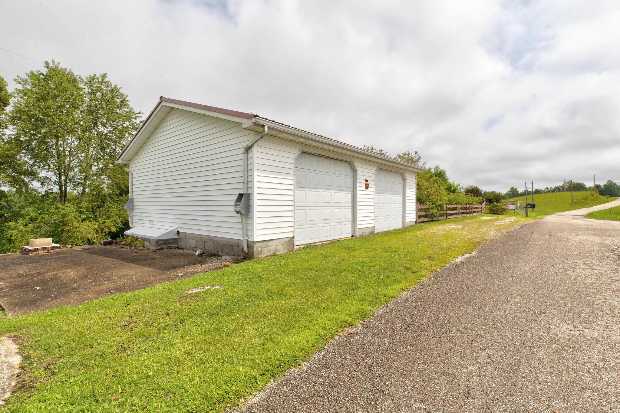 4590 County Road 1002 Property Photo 24