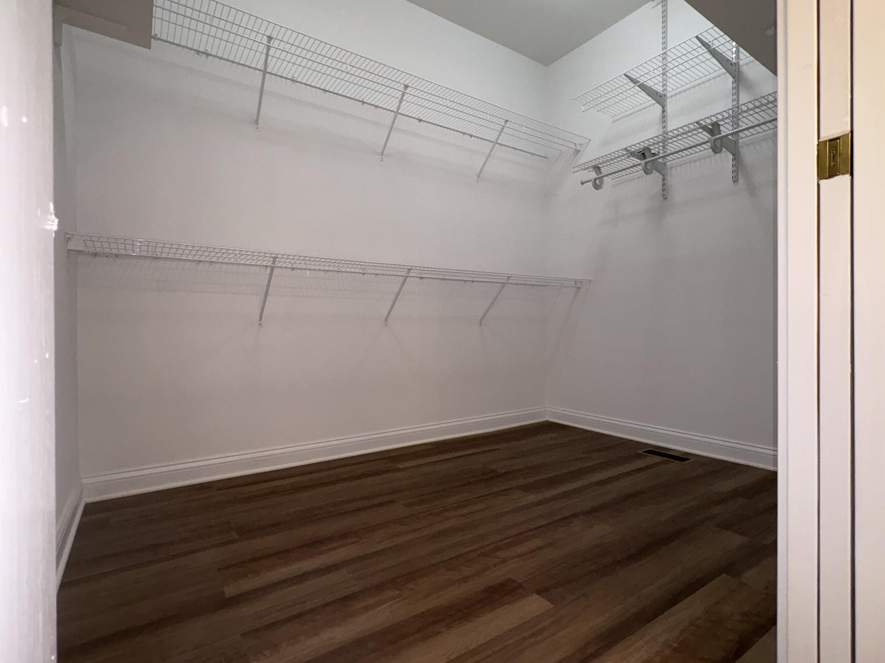 661 Mannington Place Property Photo 23