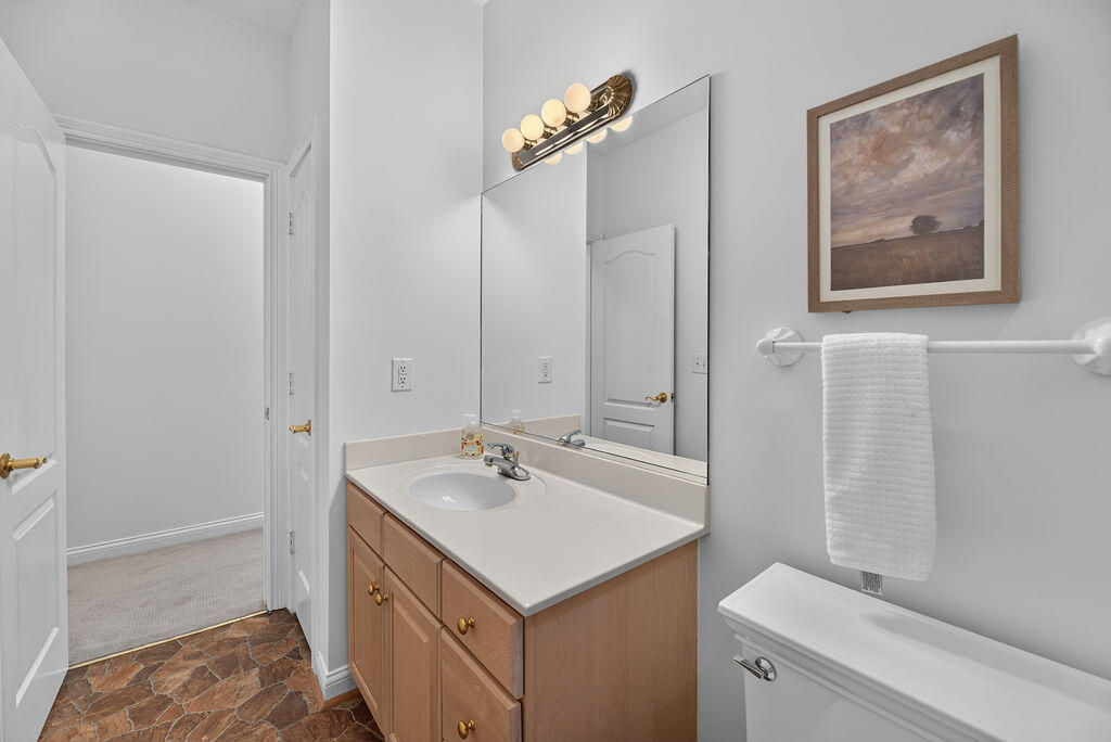 661 Mannington Place Property Photo 33