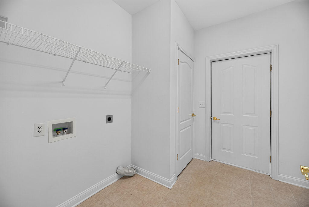 661 Mannington Place Property Photo 36