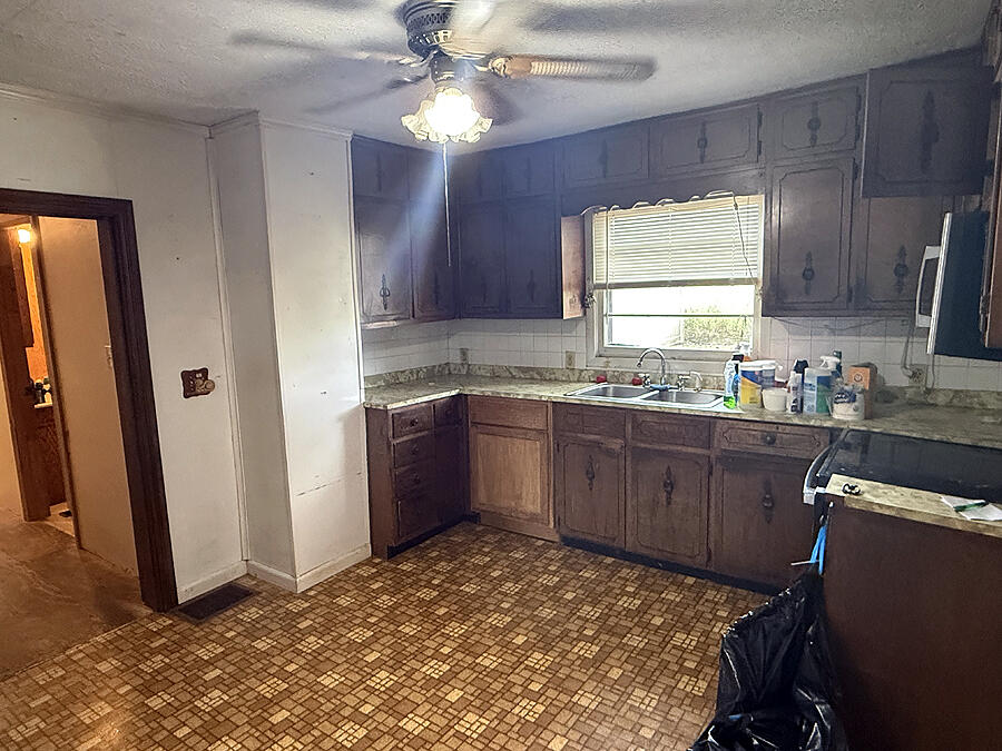 622 Keeney Road Property Photo 8