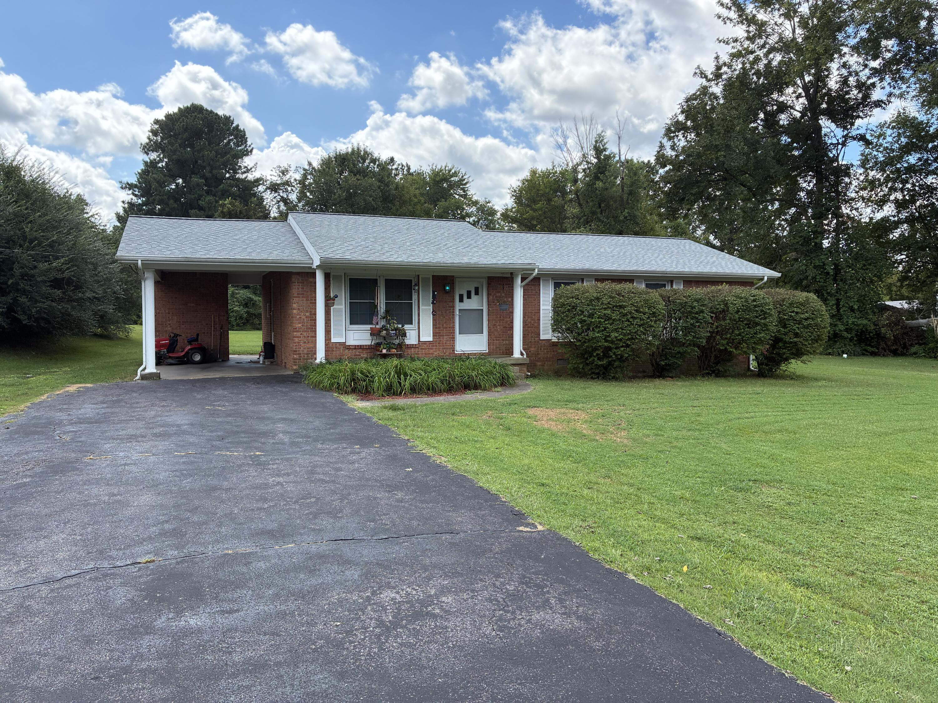 120 Maple Drive Property Photo 1