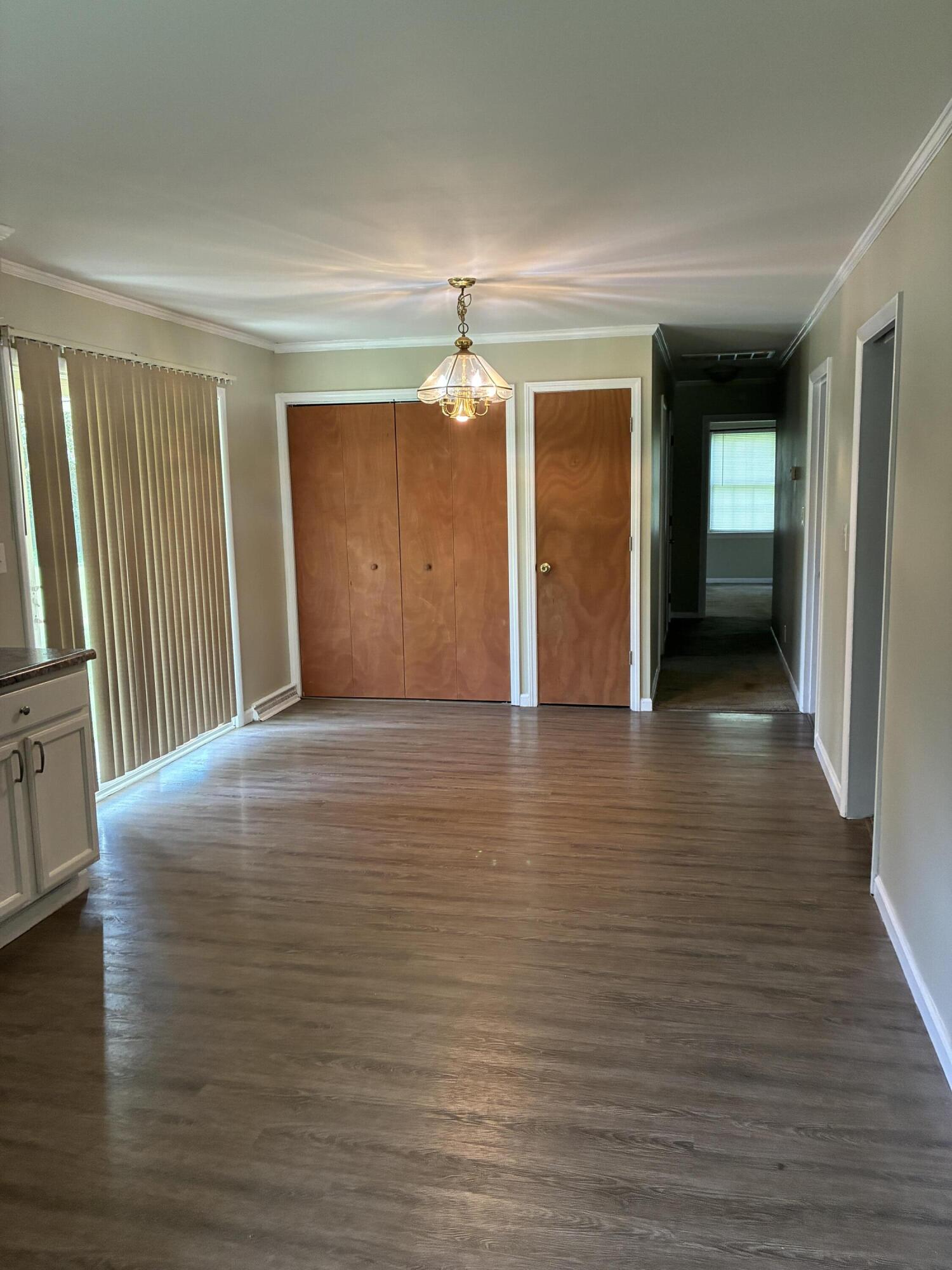 120 Maple Drive Property Photo 4