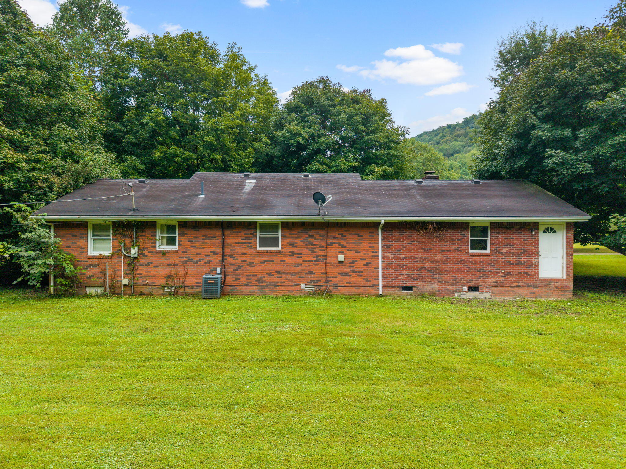 333 Sycamore Road Property Photo 43