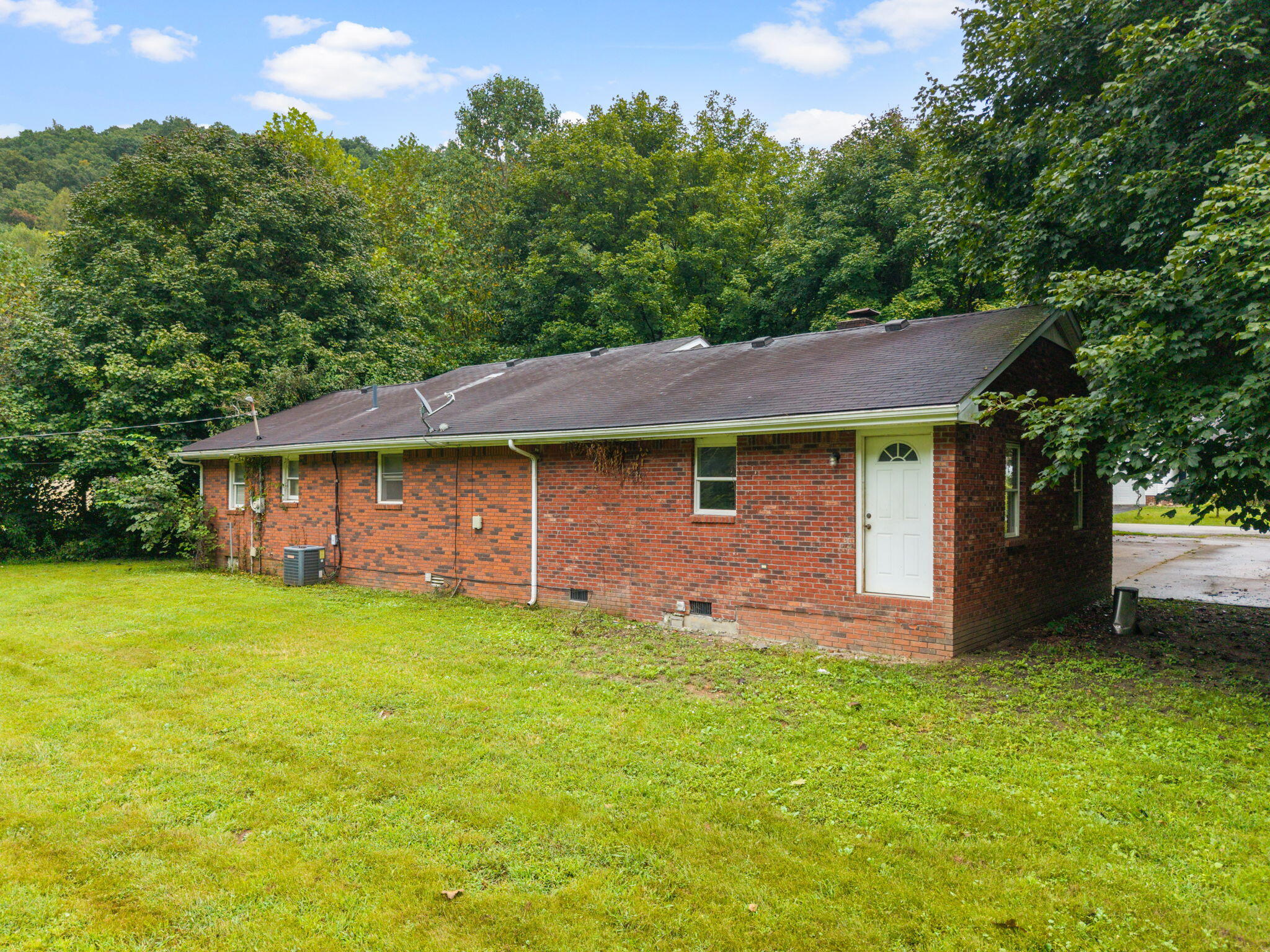 333 Sycamore Road Property Photo 45