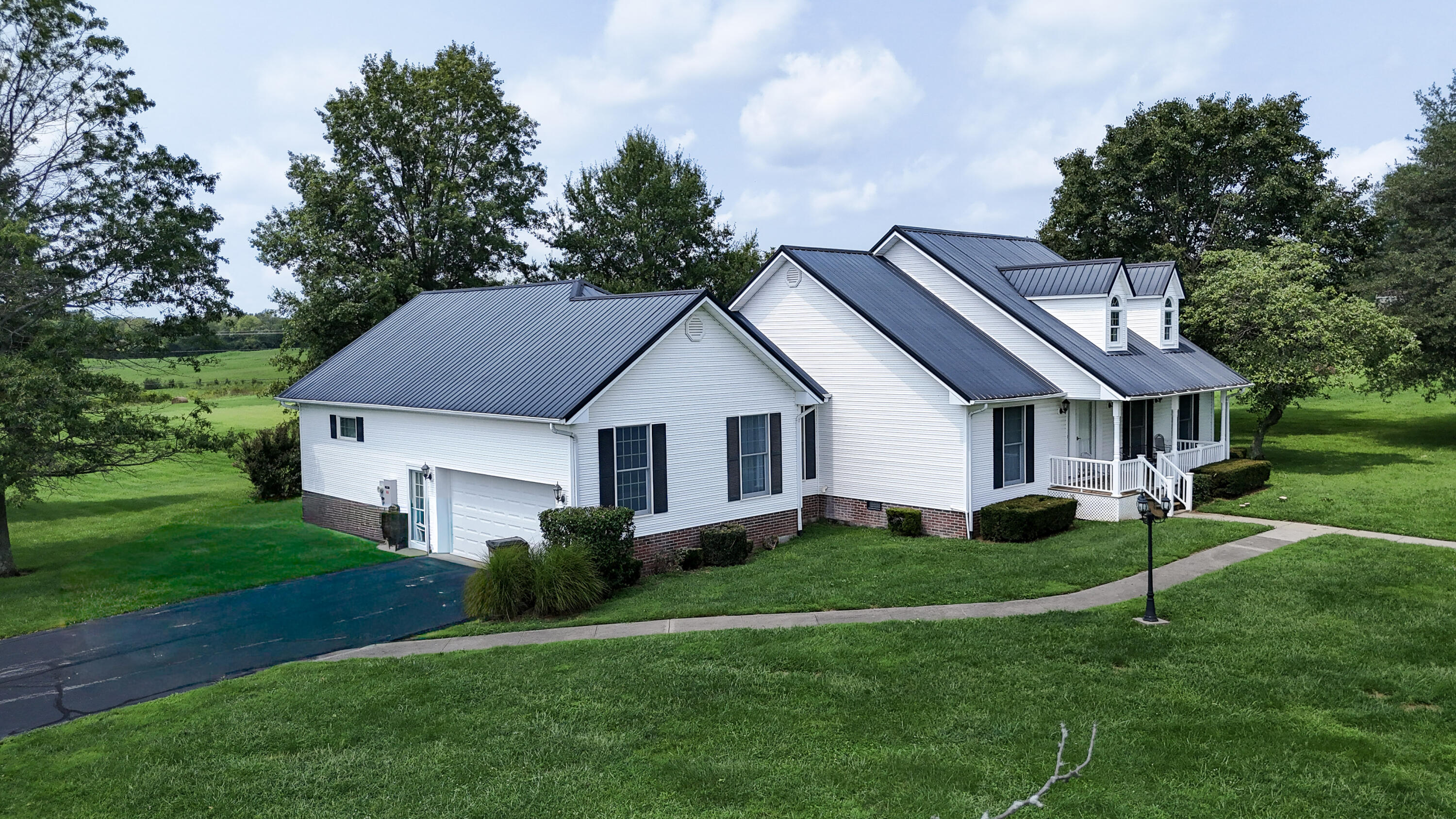 2222 Clintonville Road Property Photo 4