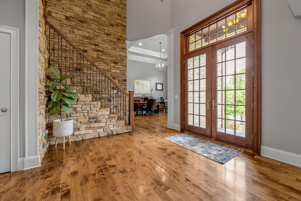 106 Deerfield Circle Property Photo 3