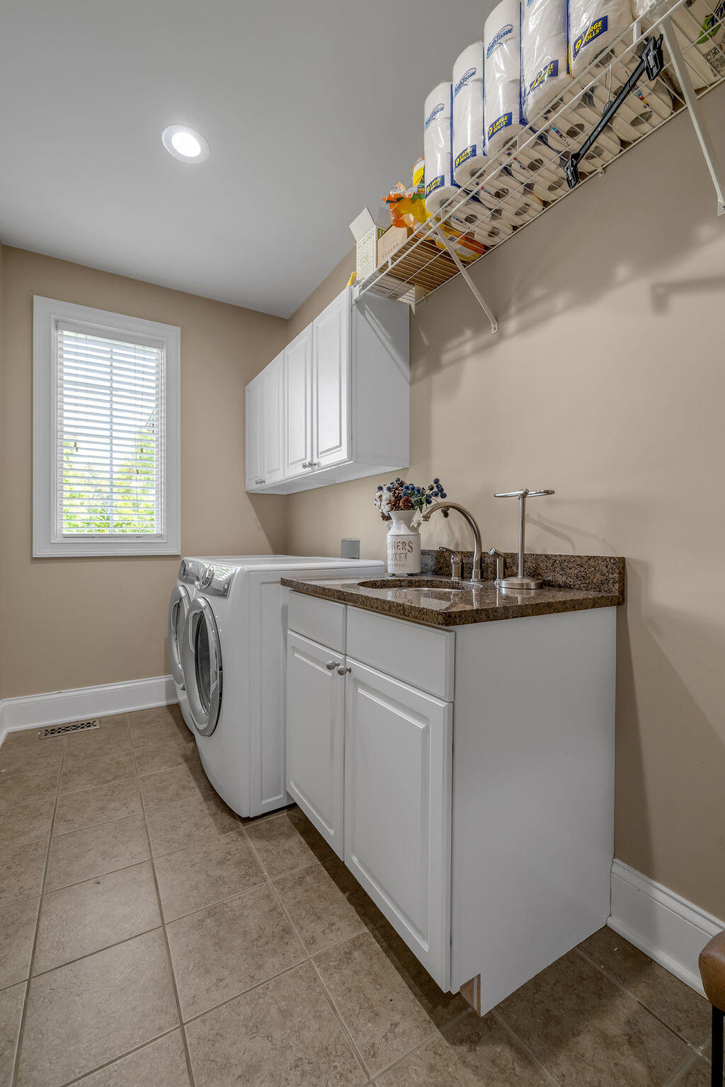 106 Deerfield Circle Property Photo 8