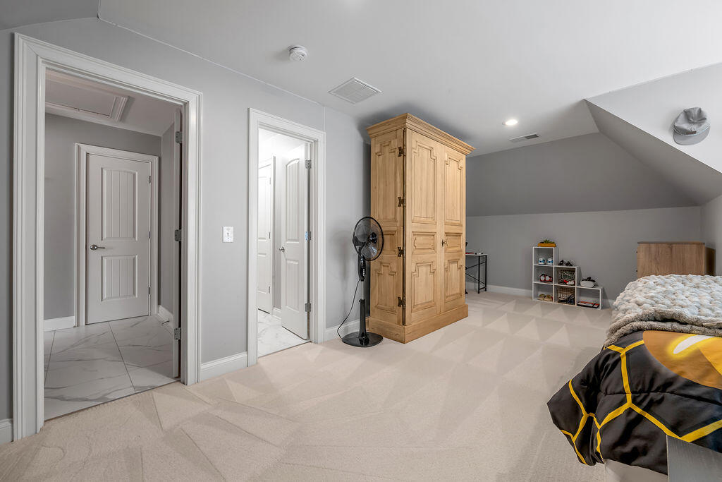 106 Deerfield Circle Property Photo 49