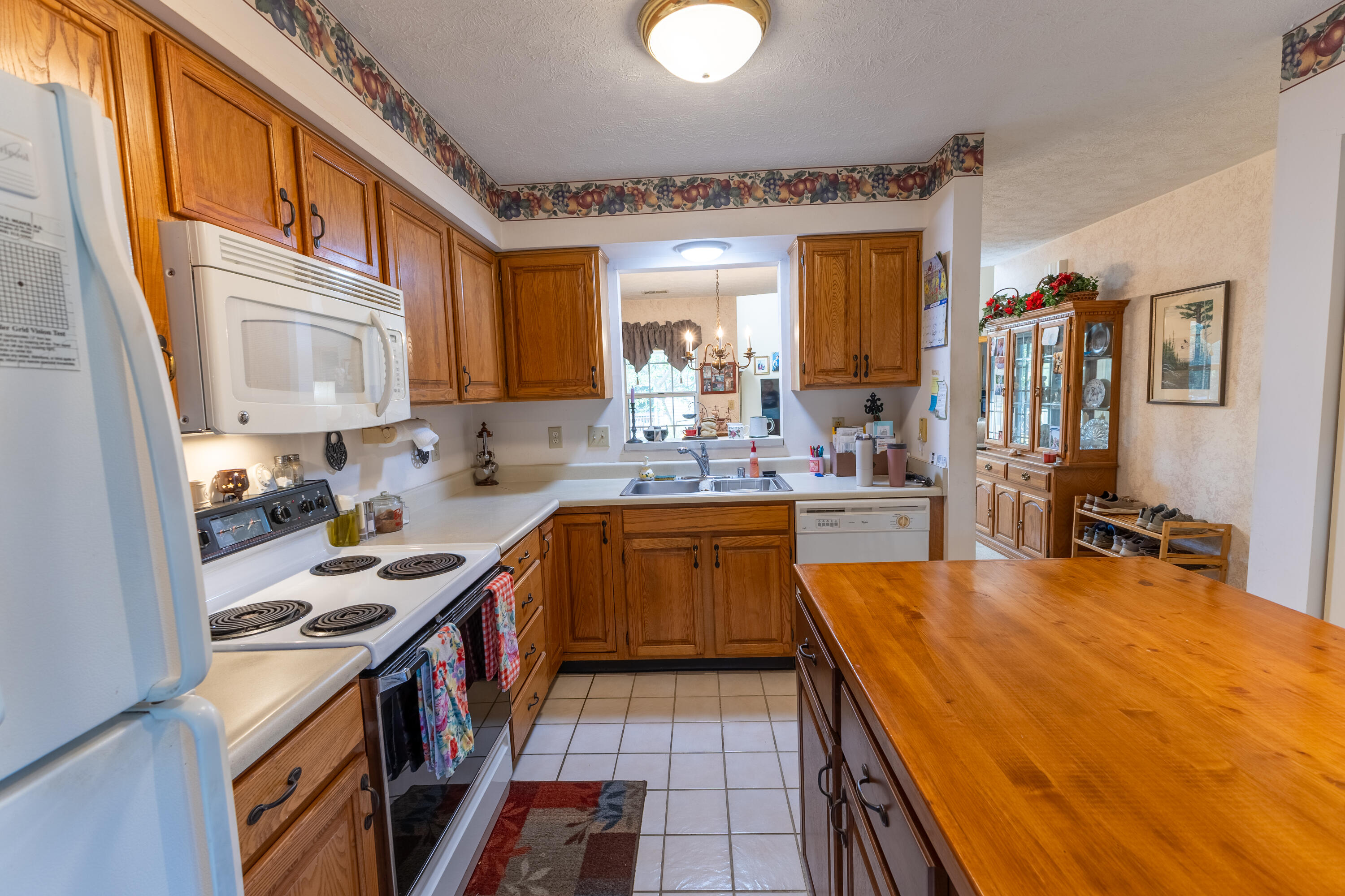 1841 Haverwood Park Property Photo 9