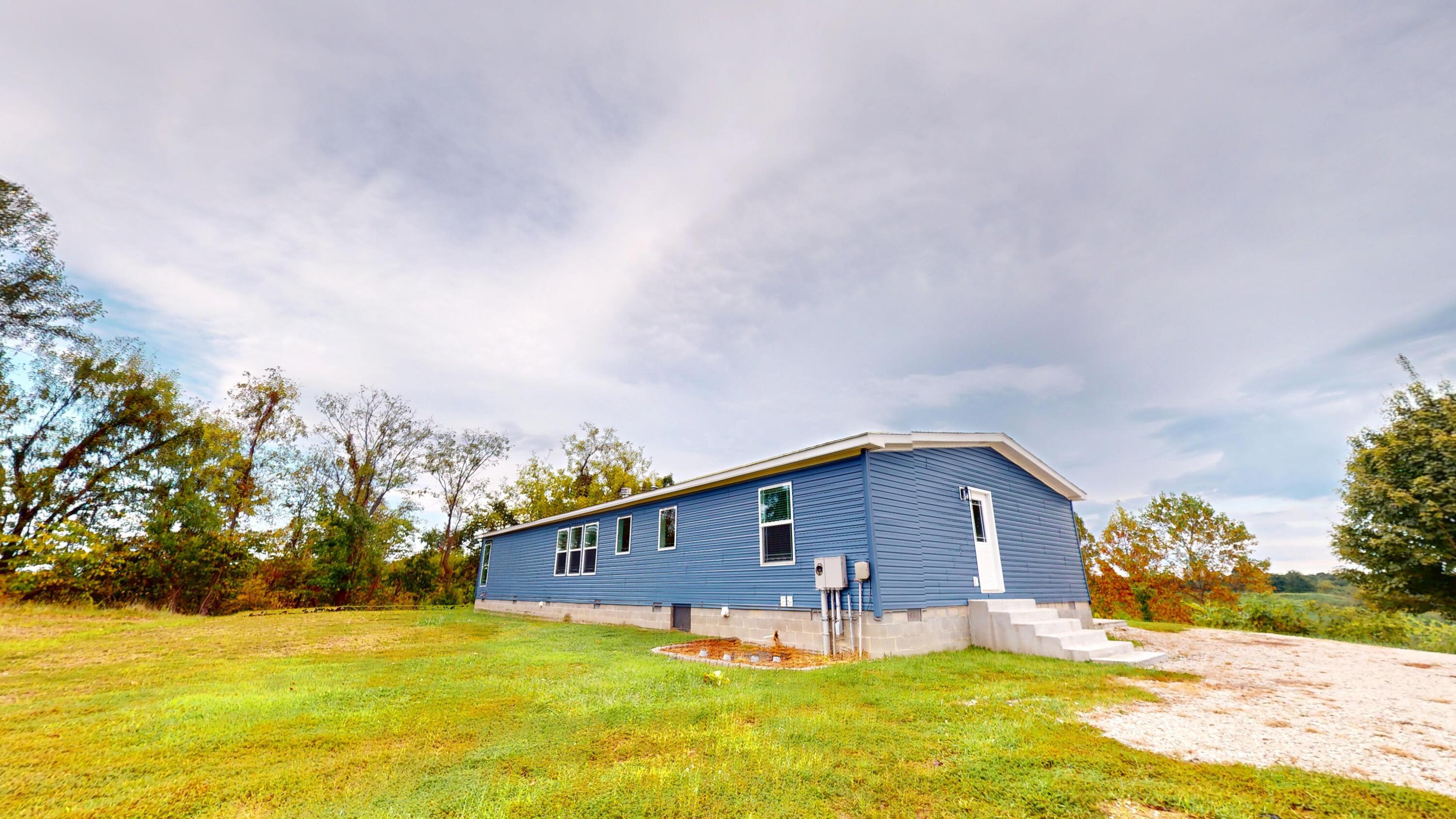 5761 Brown Ridge Road Property Photo 3