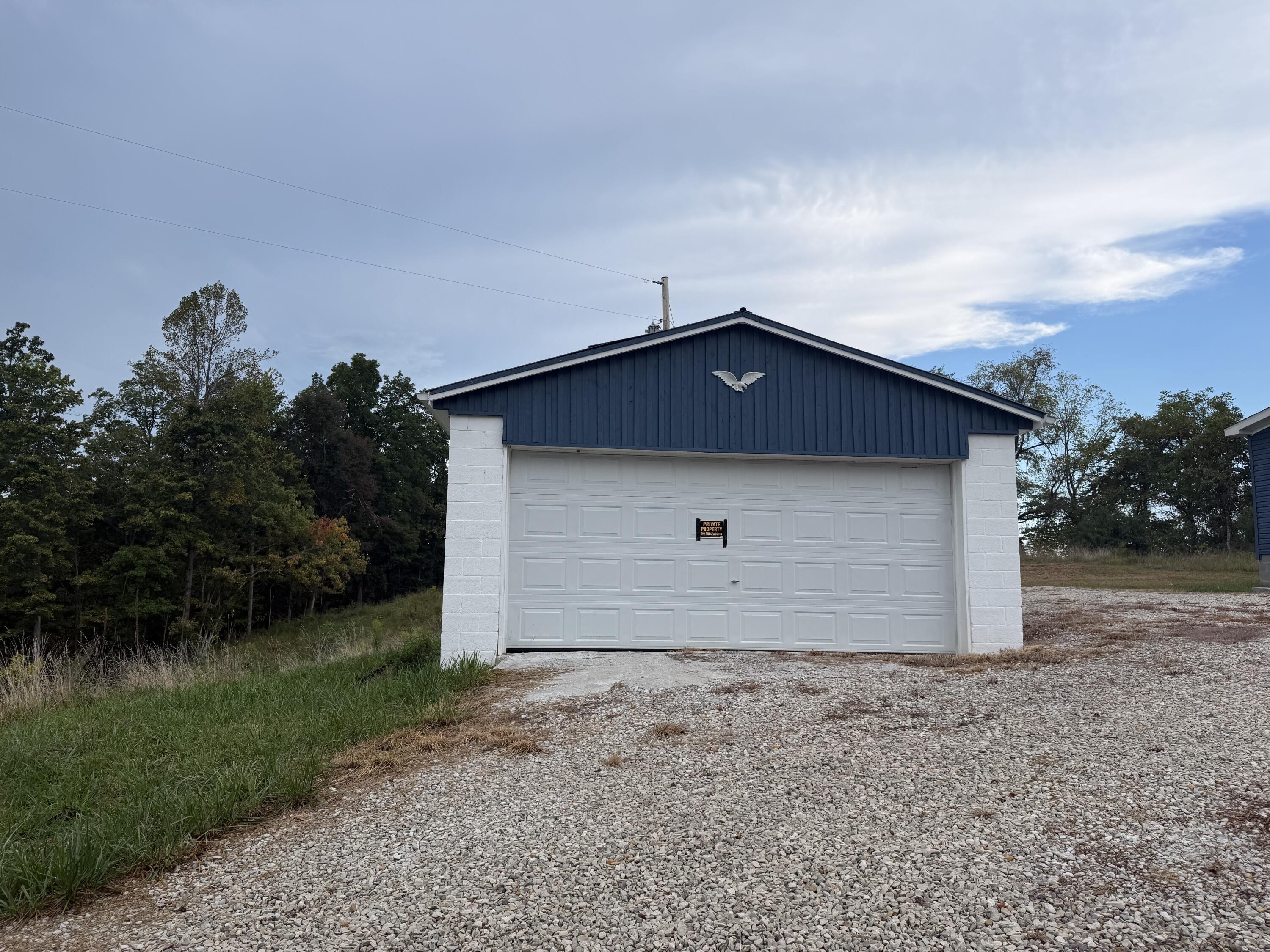 5761 Brown Ridge Road Property Photo 4