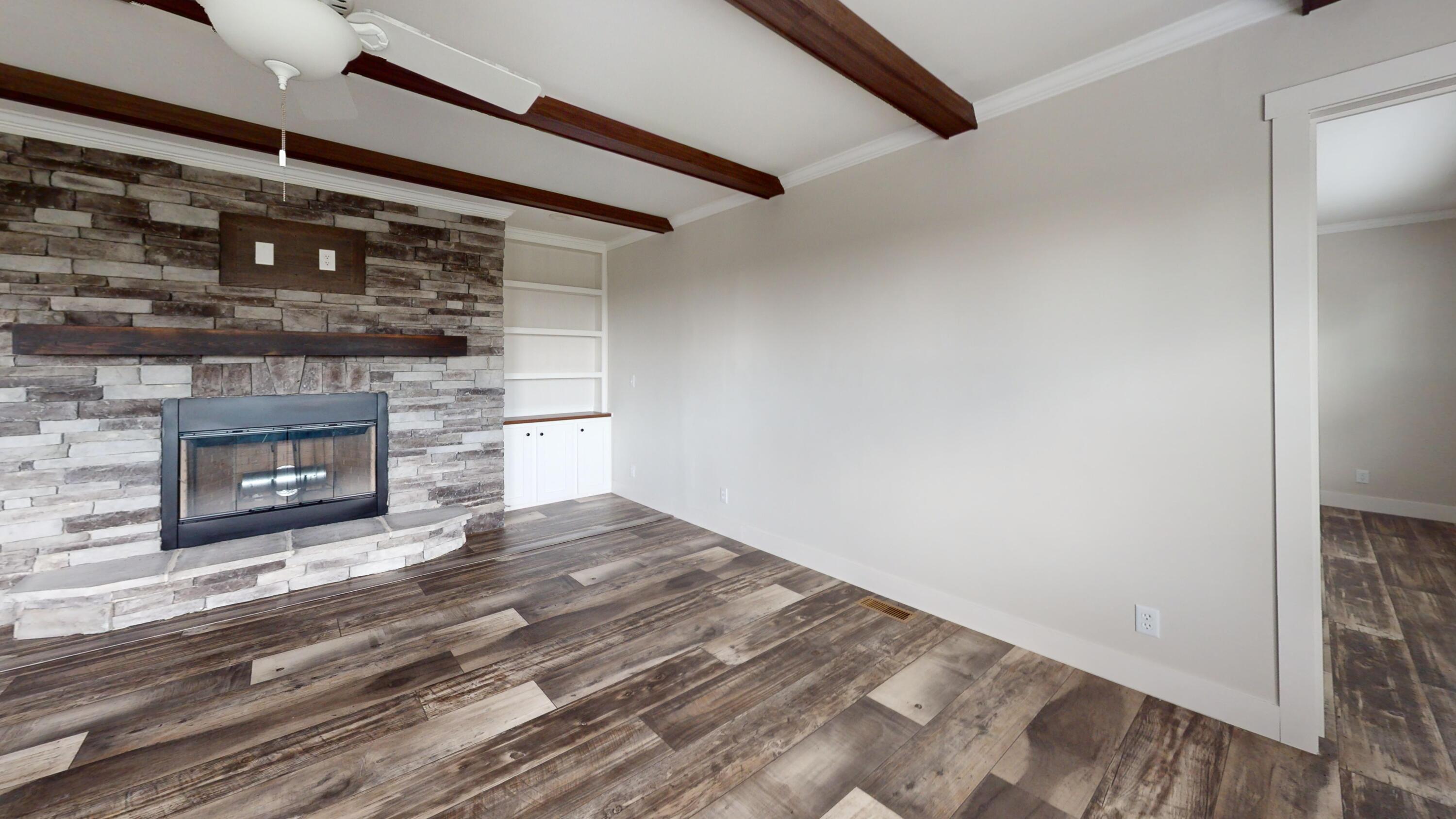 5761 Brown Ridge Road Property Photo 5