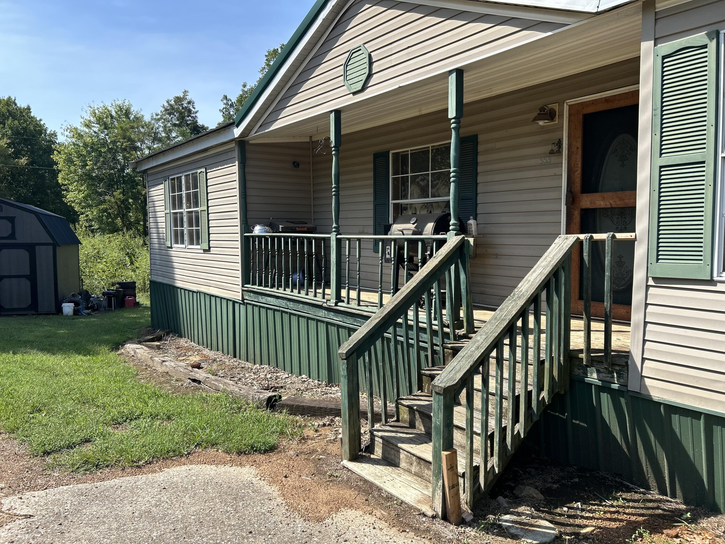 553 Borden Road Property Photo 4