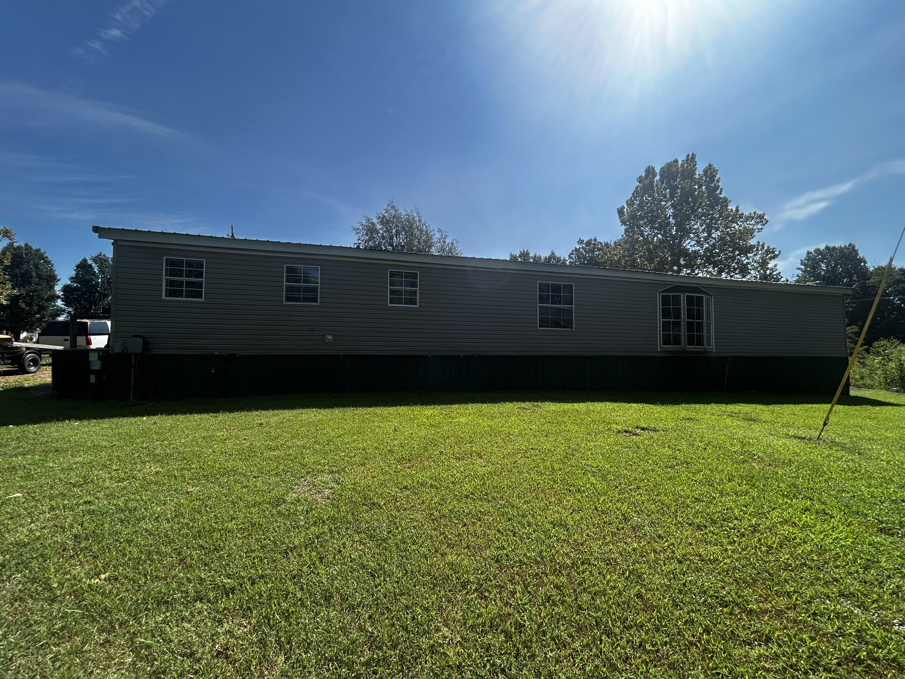 553 Borden Road Property Photo 12