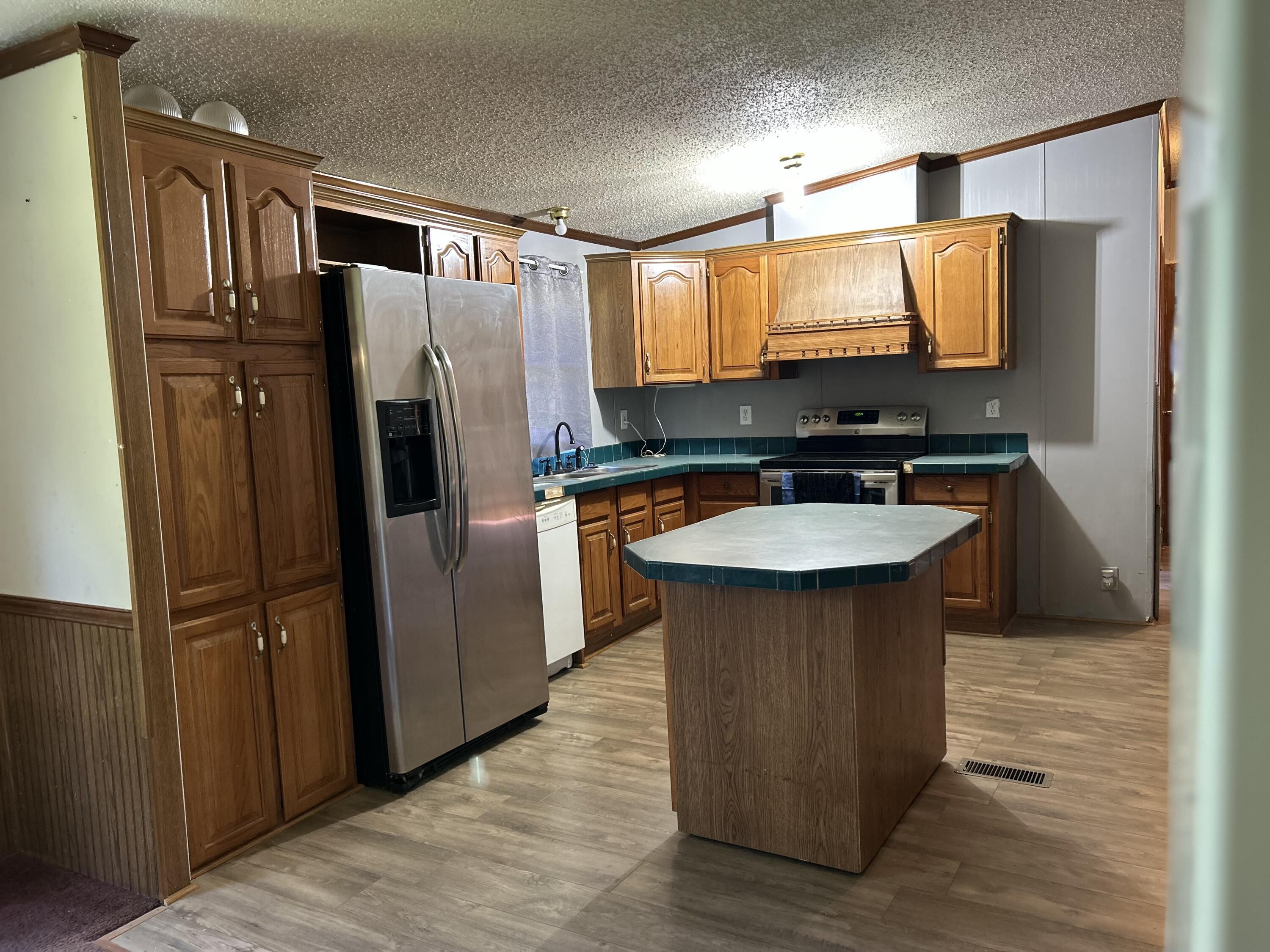 553 Borden Road Property Photo 38