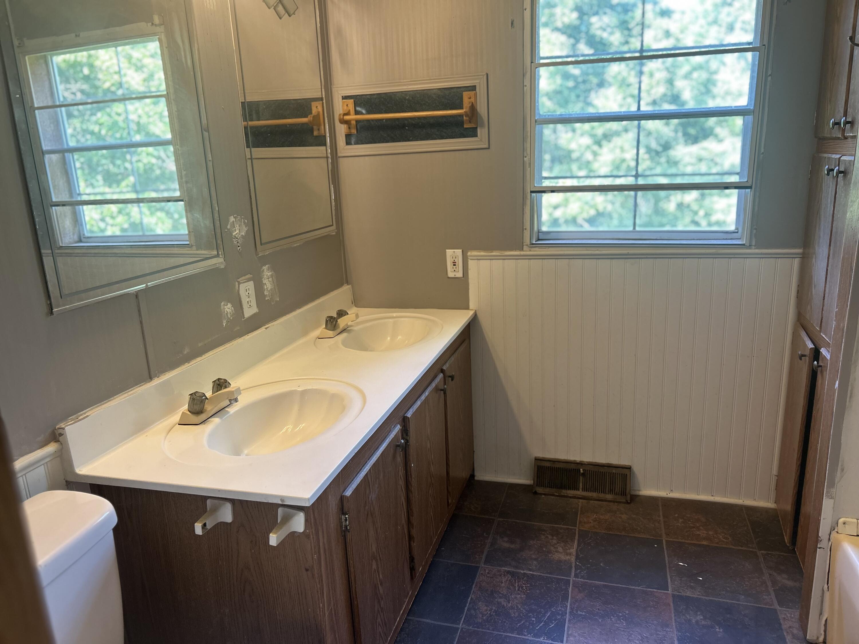 553 Borden Road Property Photo 40