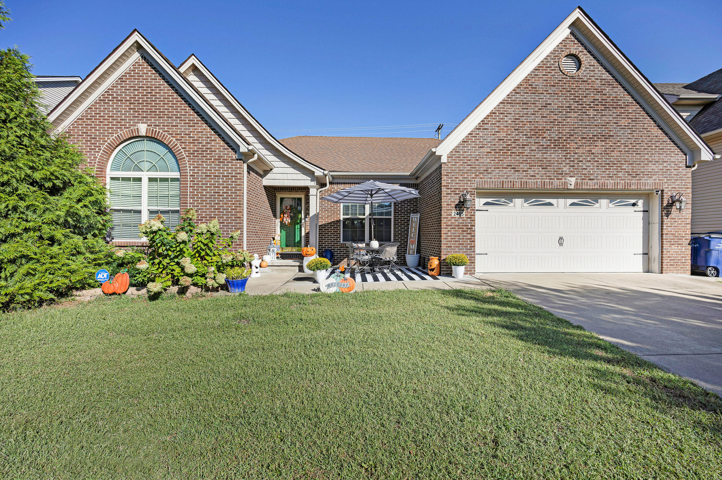 2465 Fieldrush Road Property Photo 2