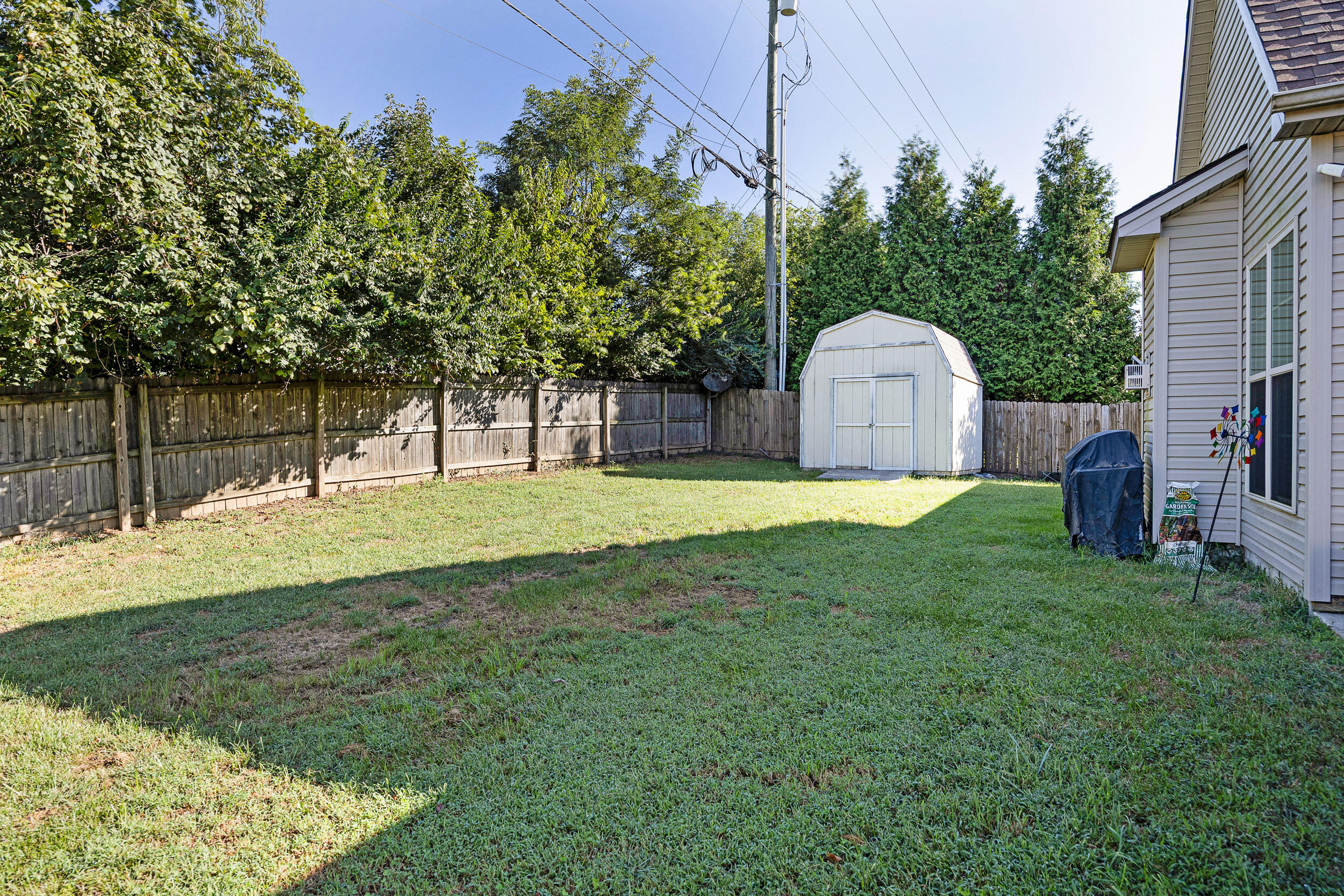 2465 Fieldrush Road Property Photo 6