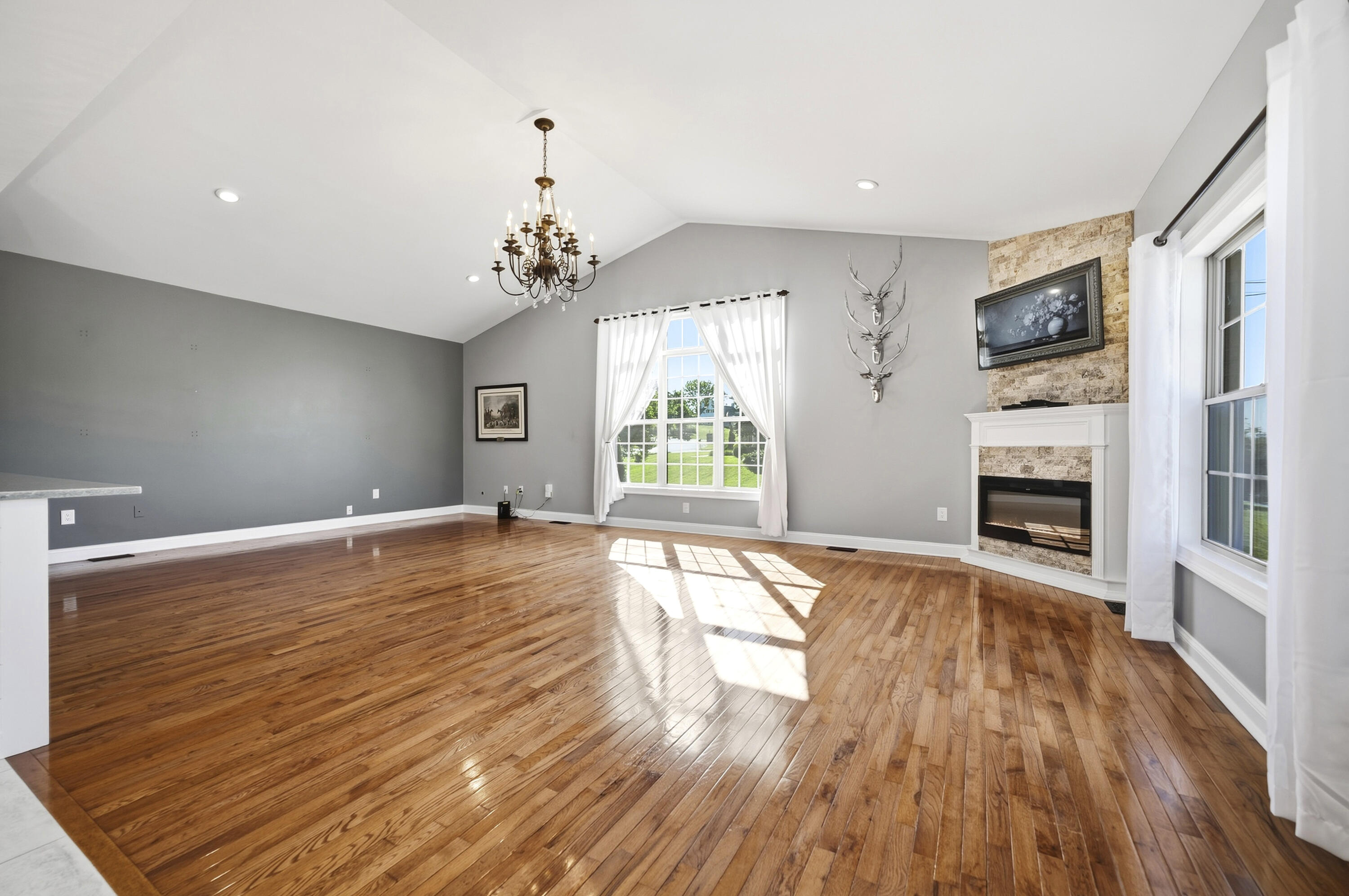 508 General Cruft Drive Property Photo 12