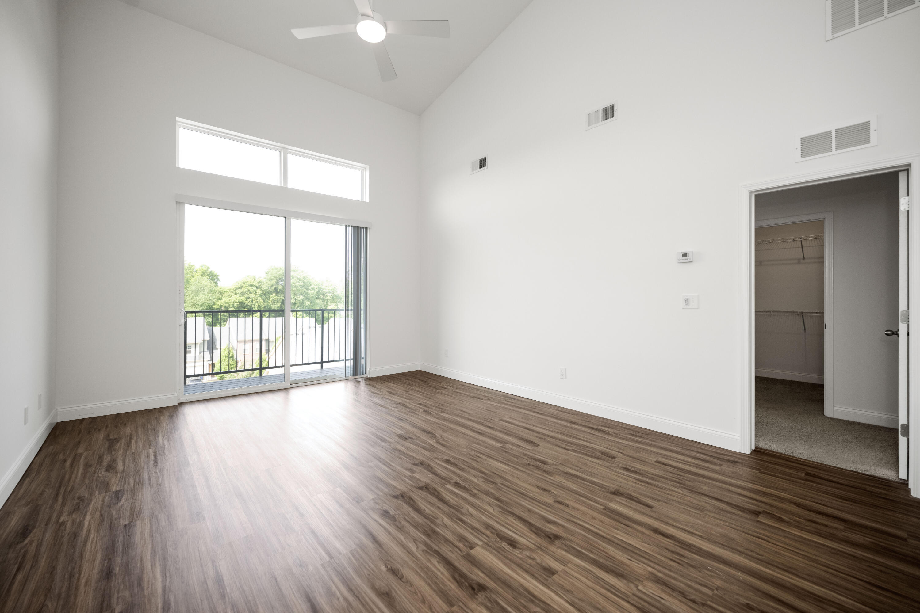 231 Walton Avenue 405 Property Photo 5