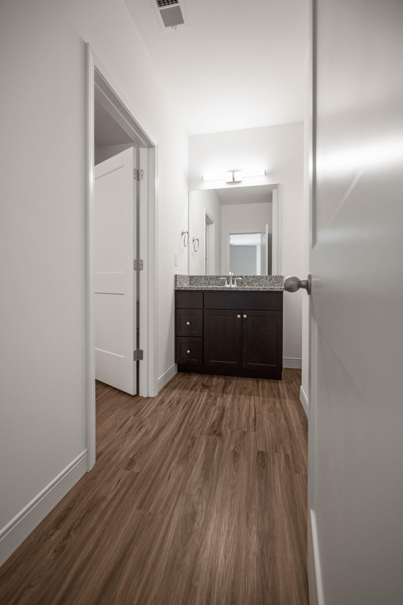 231 Walton Avenue 405 Property Photo 13