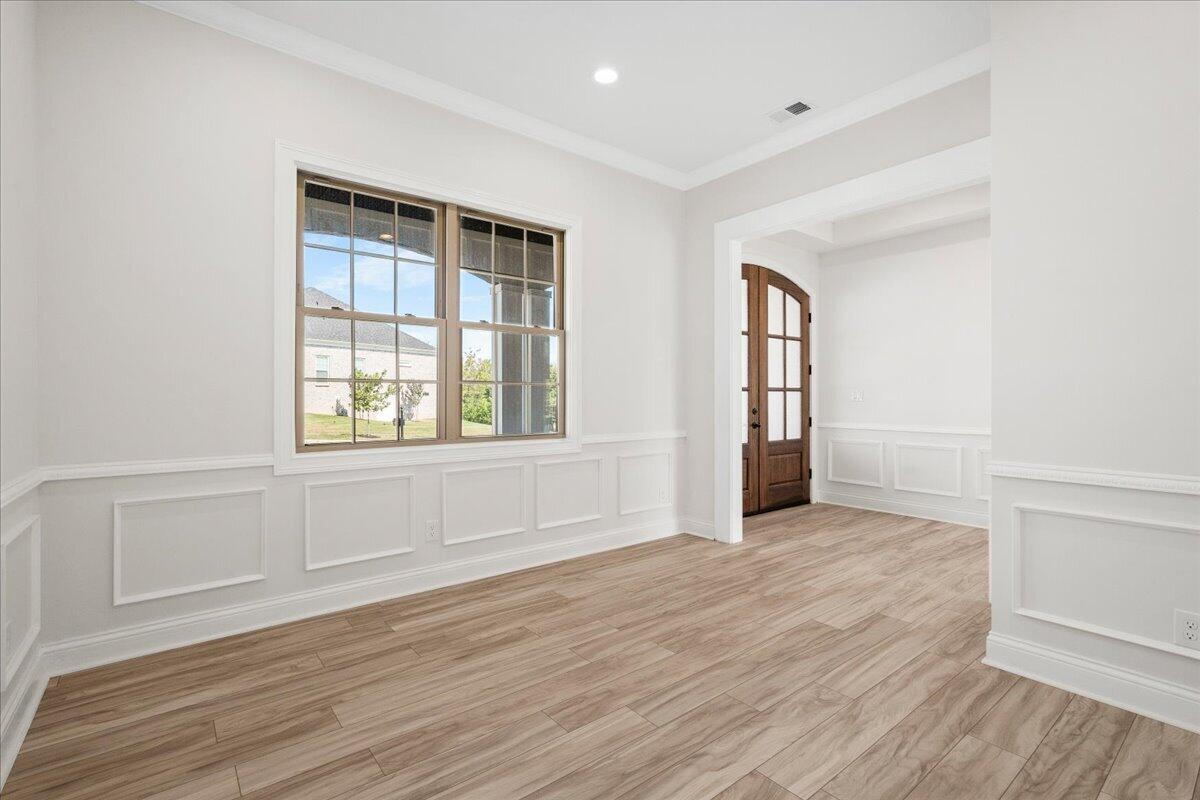 417 Weston Park Property Photo 6