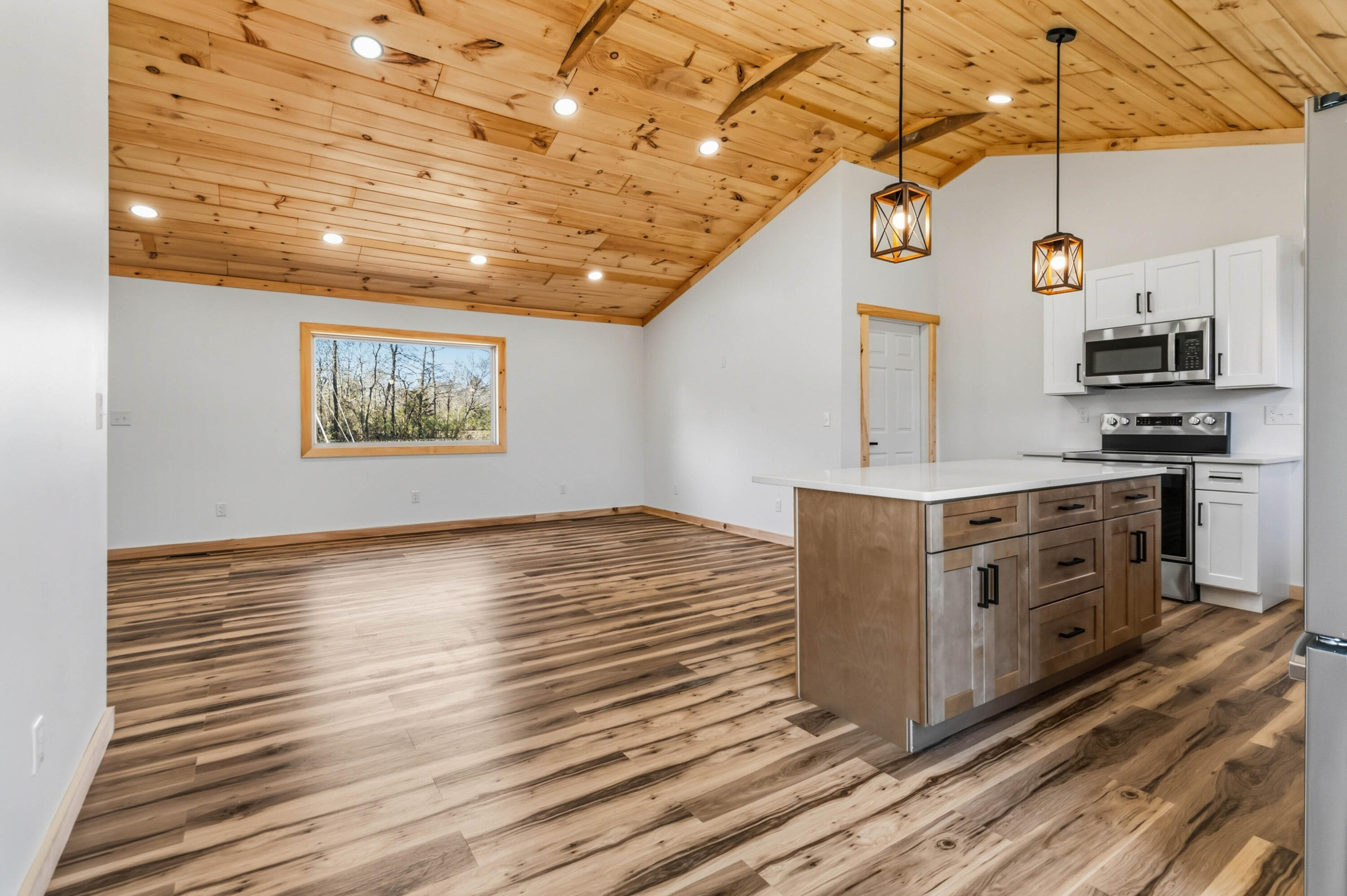 4249 State Highway 1651 Property Photo 19