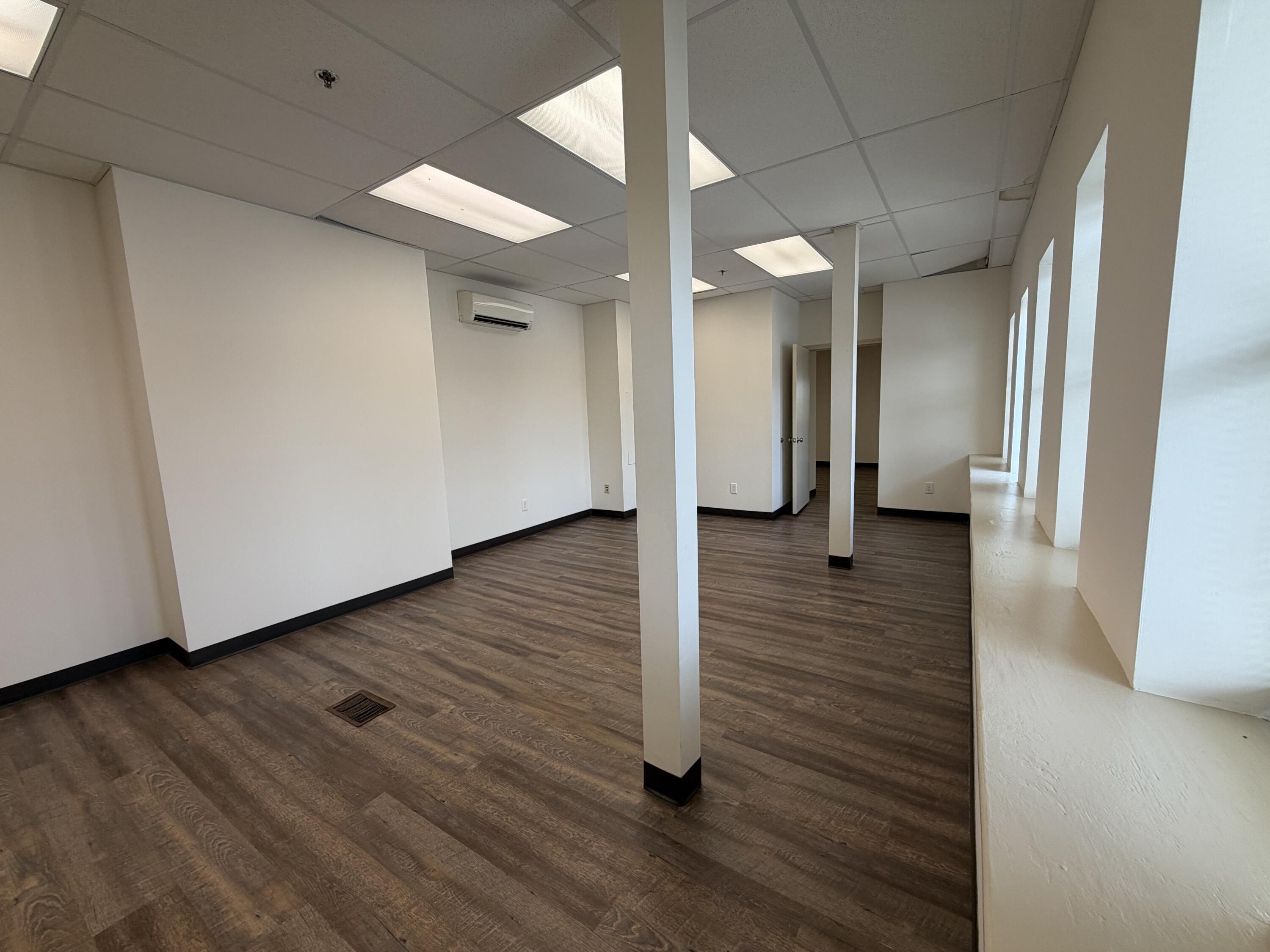 134 N Upper Street Property Photo 3