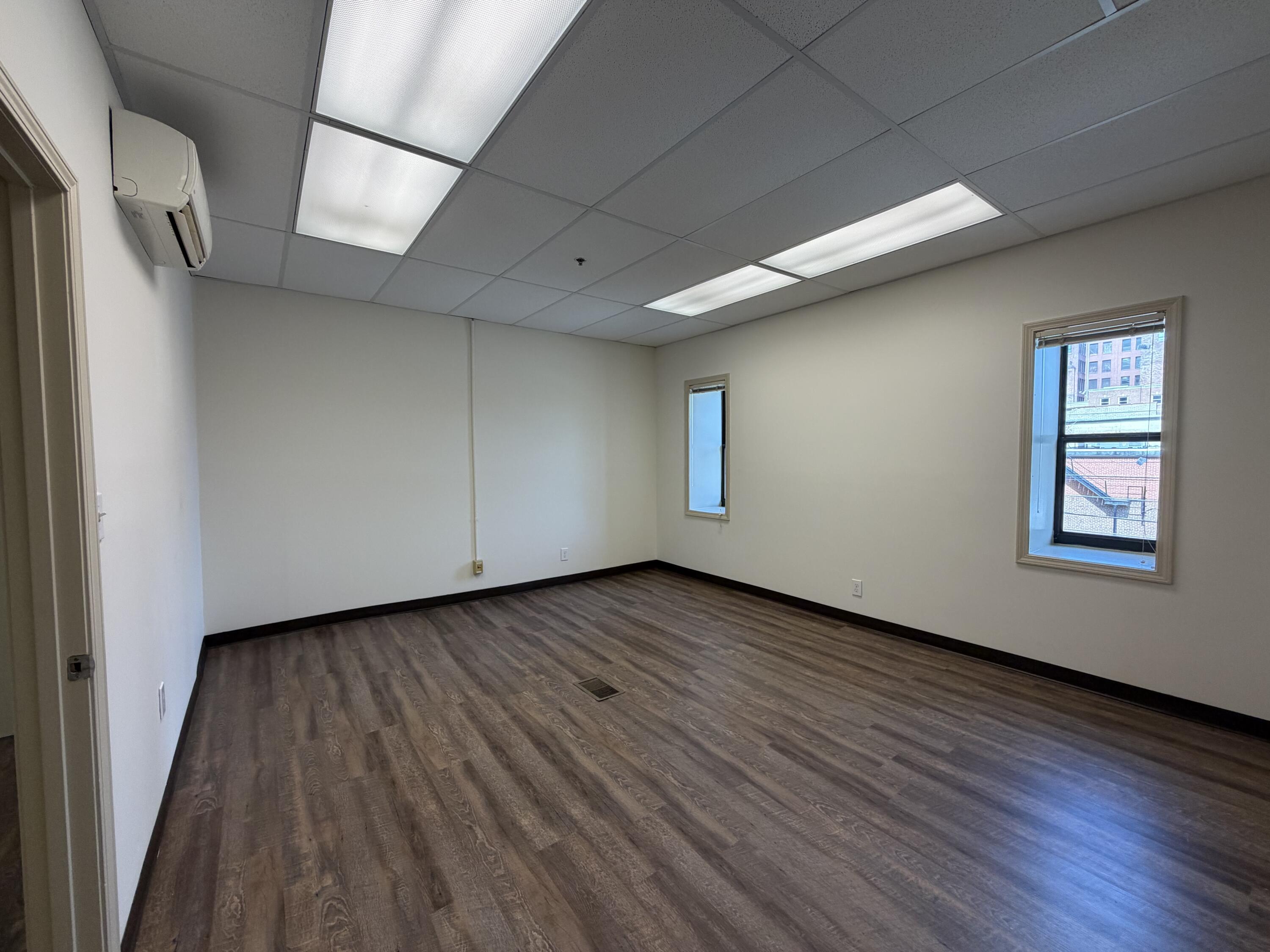 134 N Upper Street Property Photo 10
