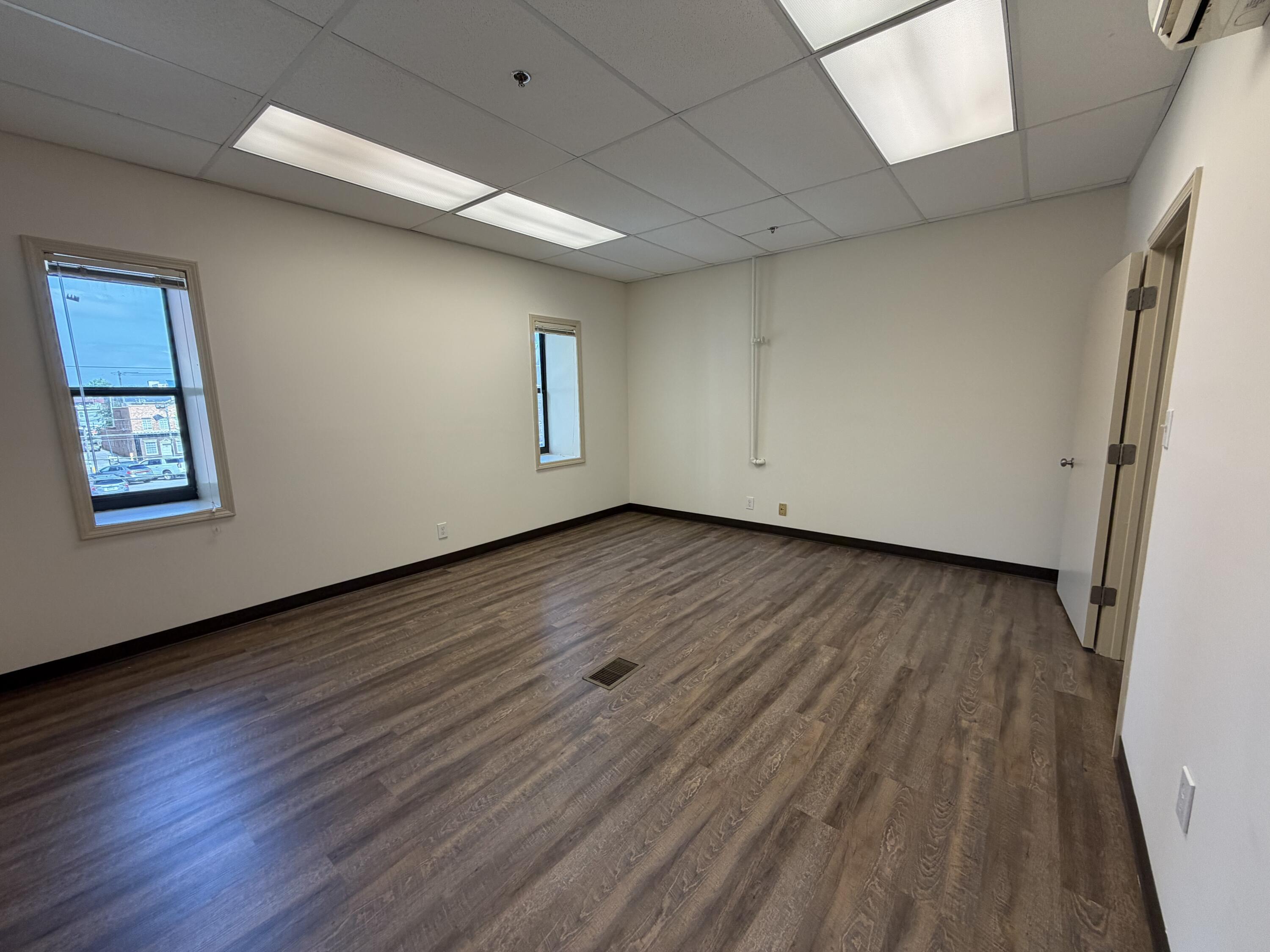 134 N Upper Street Property Photo 11
