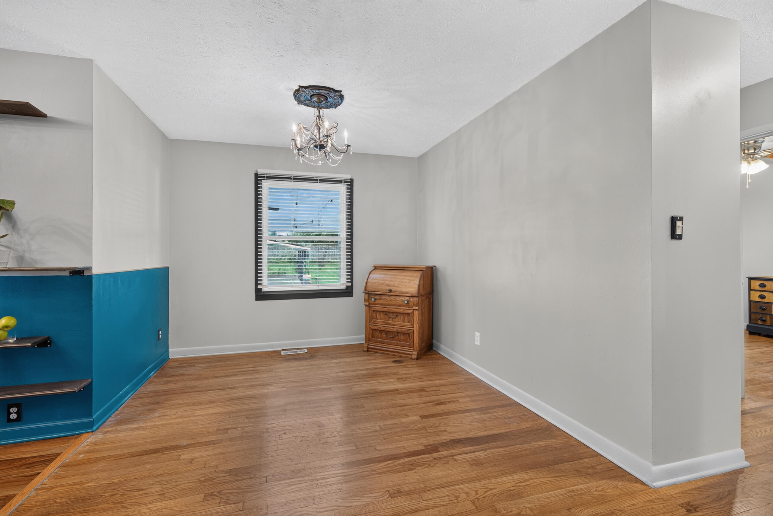 528 Hi Crest Drive Property Photo 9