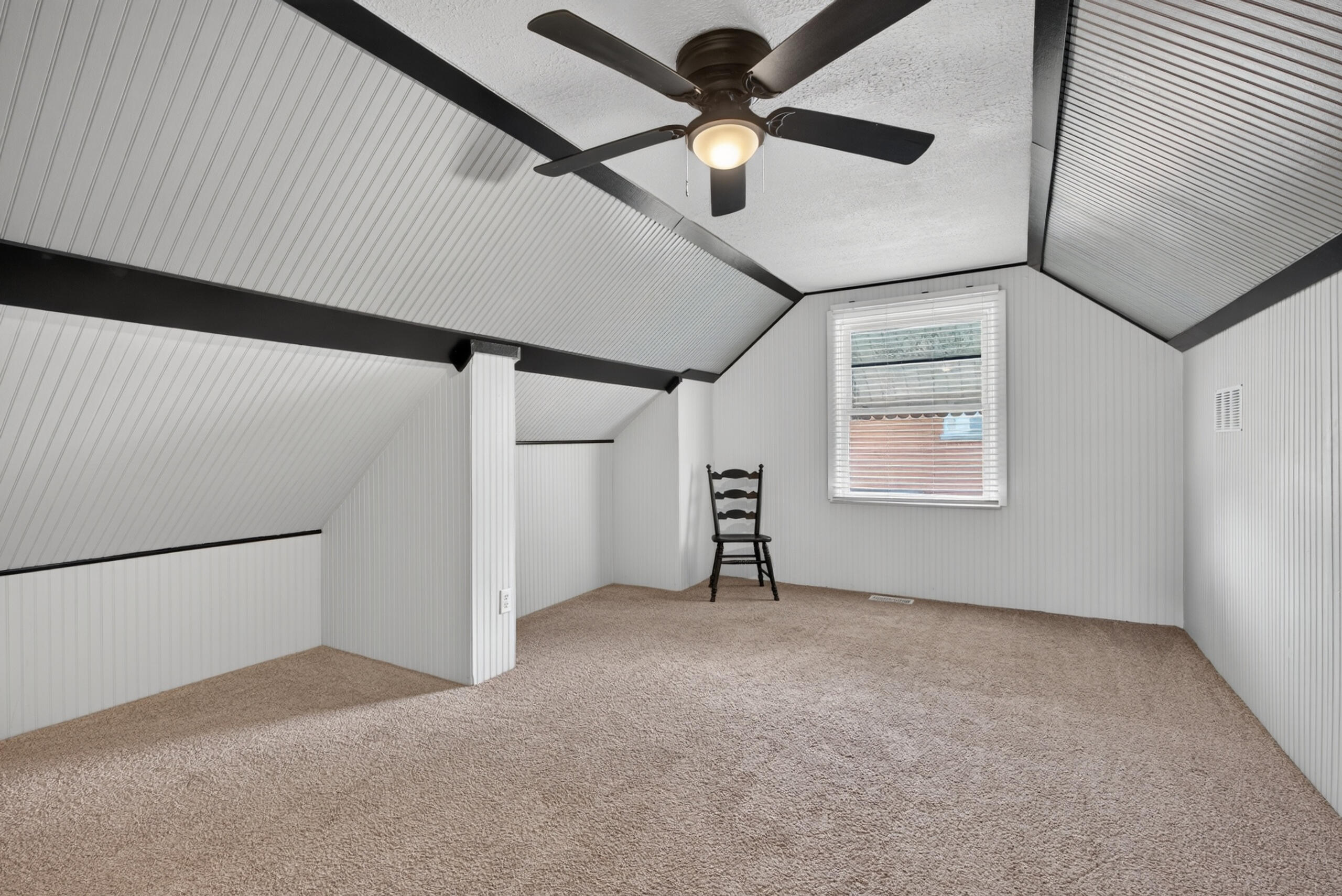 528 Hi Crest Drive Property Photo 22