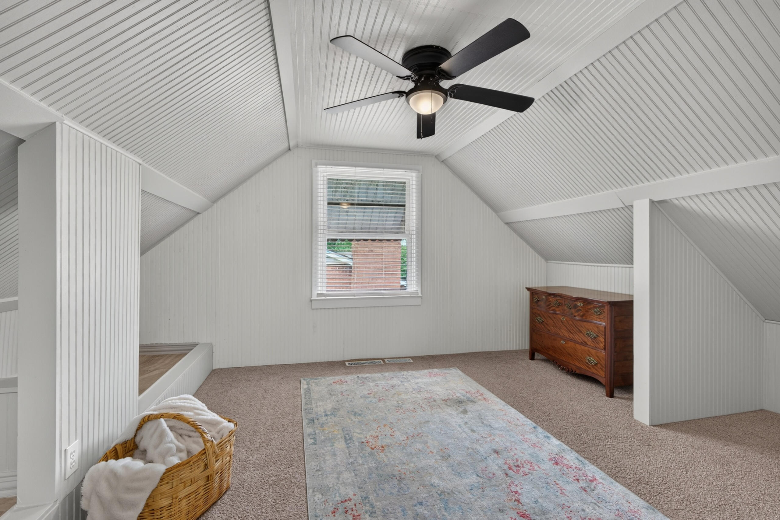 528 Hi Crest Drive Property Photo 23