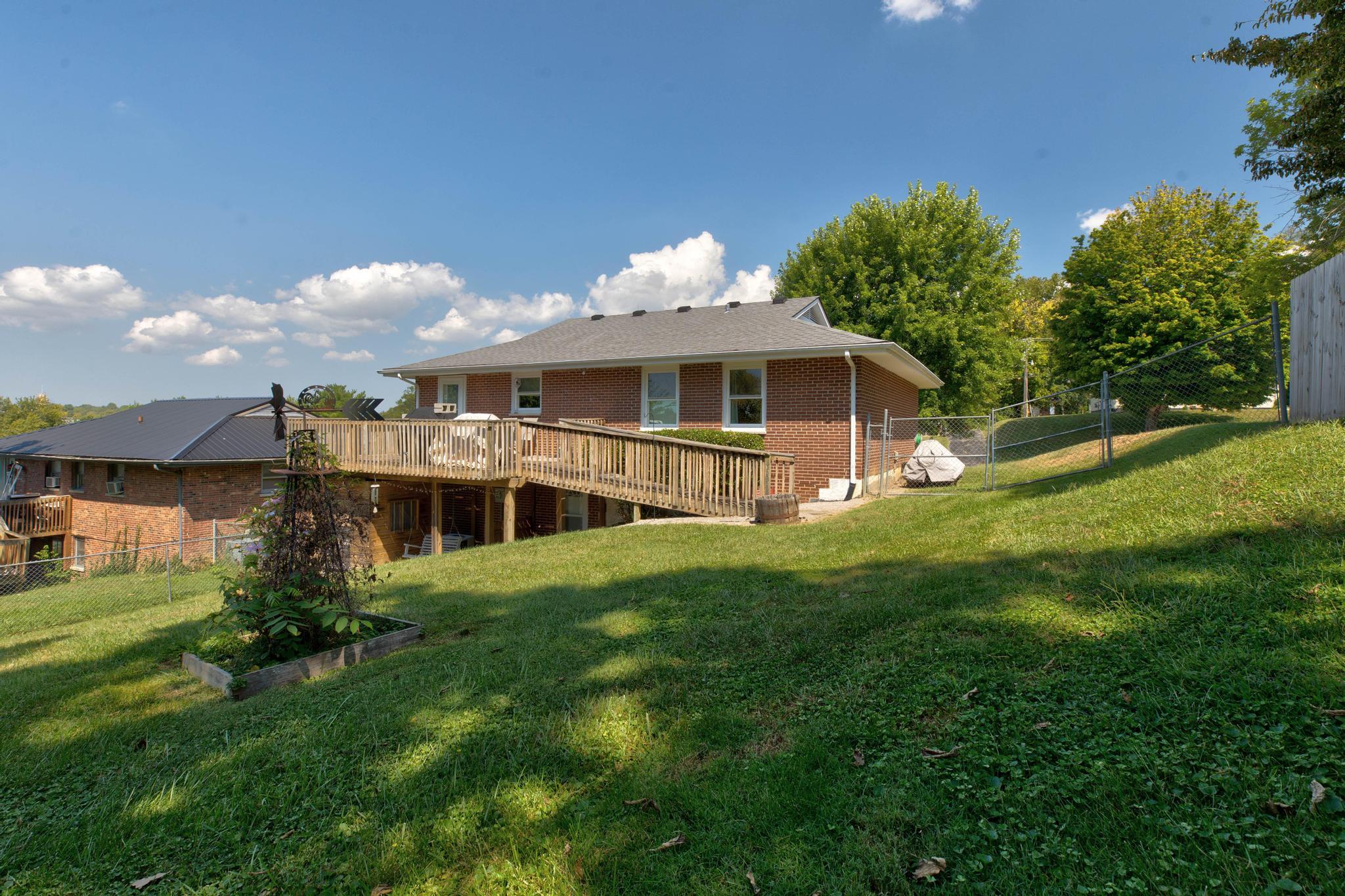 116 Fuller Way Property Photo 25