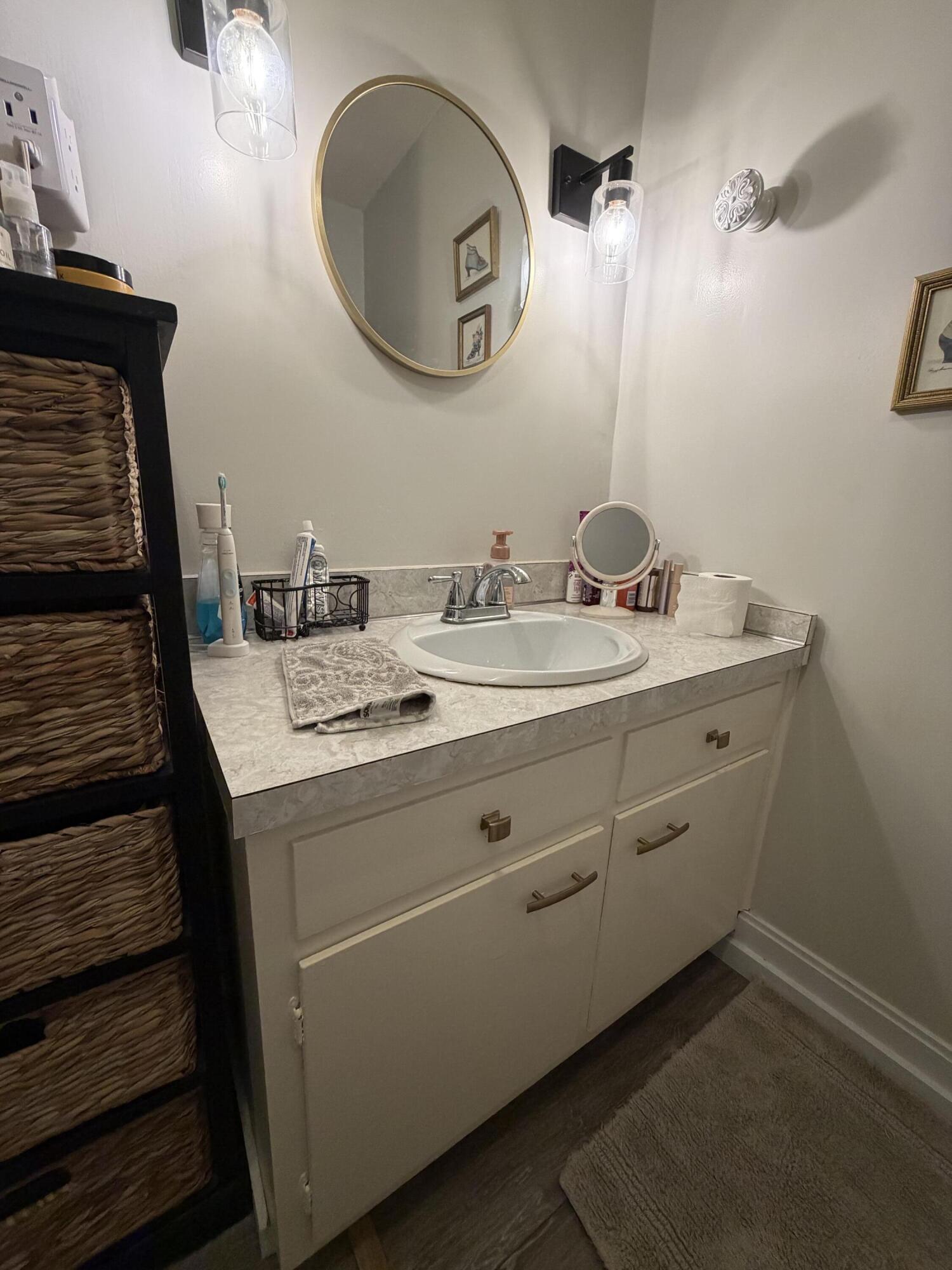 118 College Street Property Photo 15