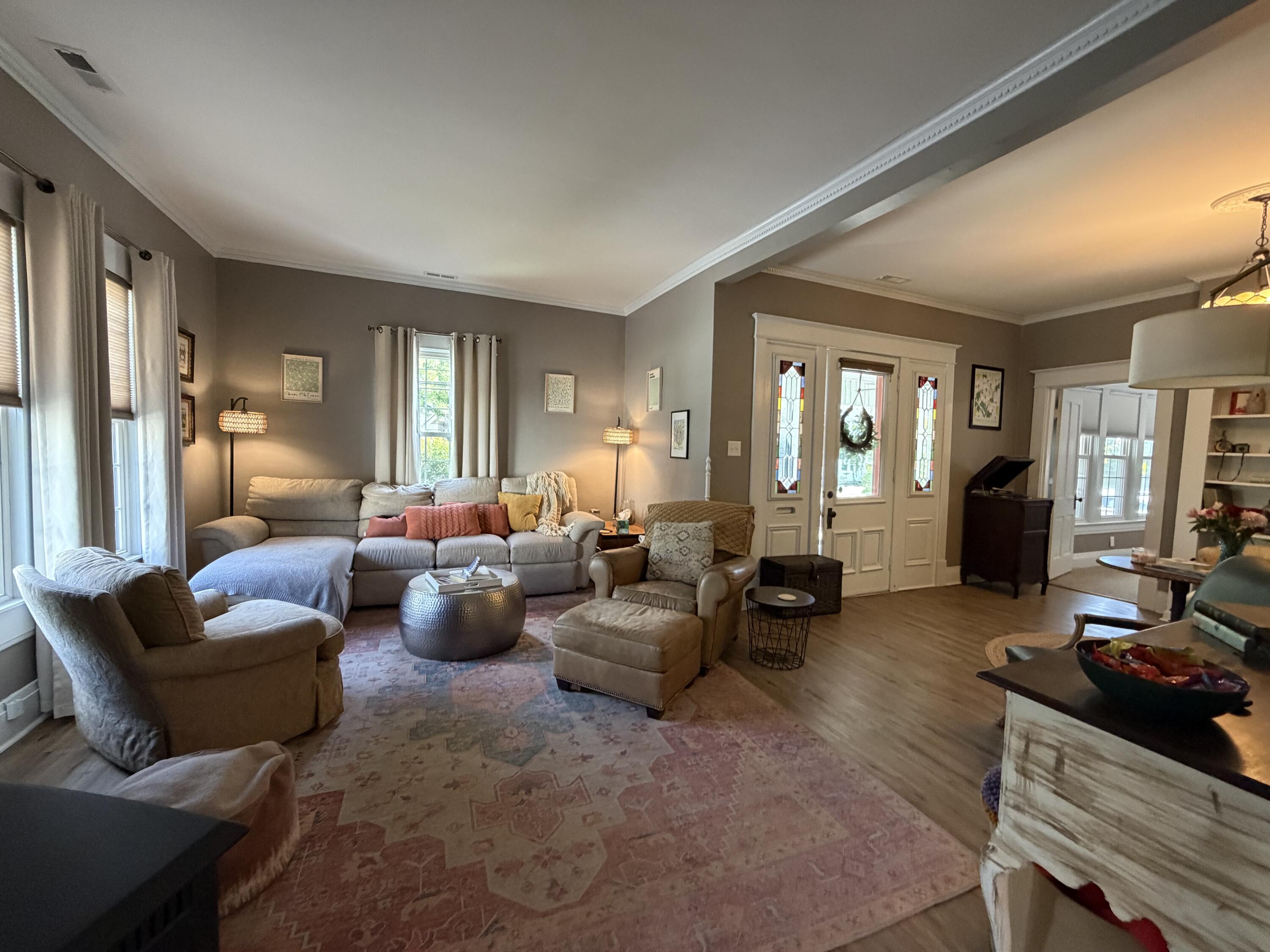 118 College Street Property Photo 18