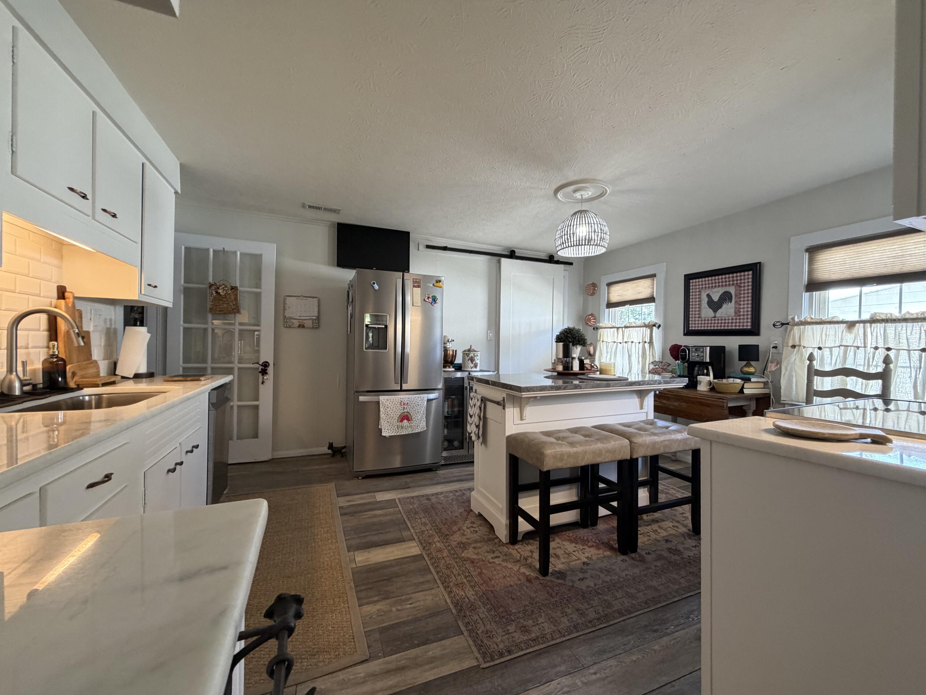 118 College Street Property Photo 21