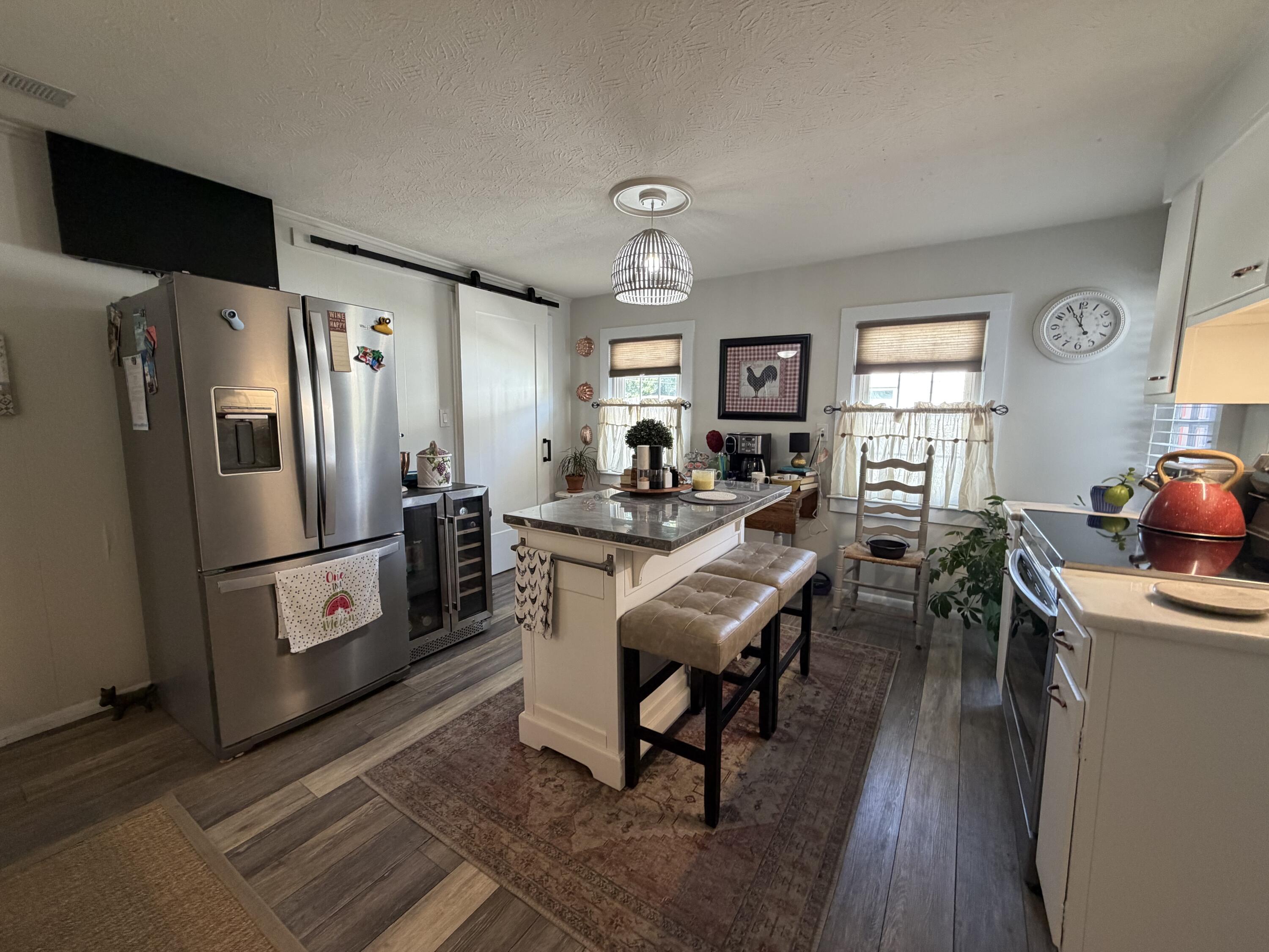 118 College Street Property Photo 22