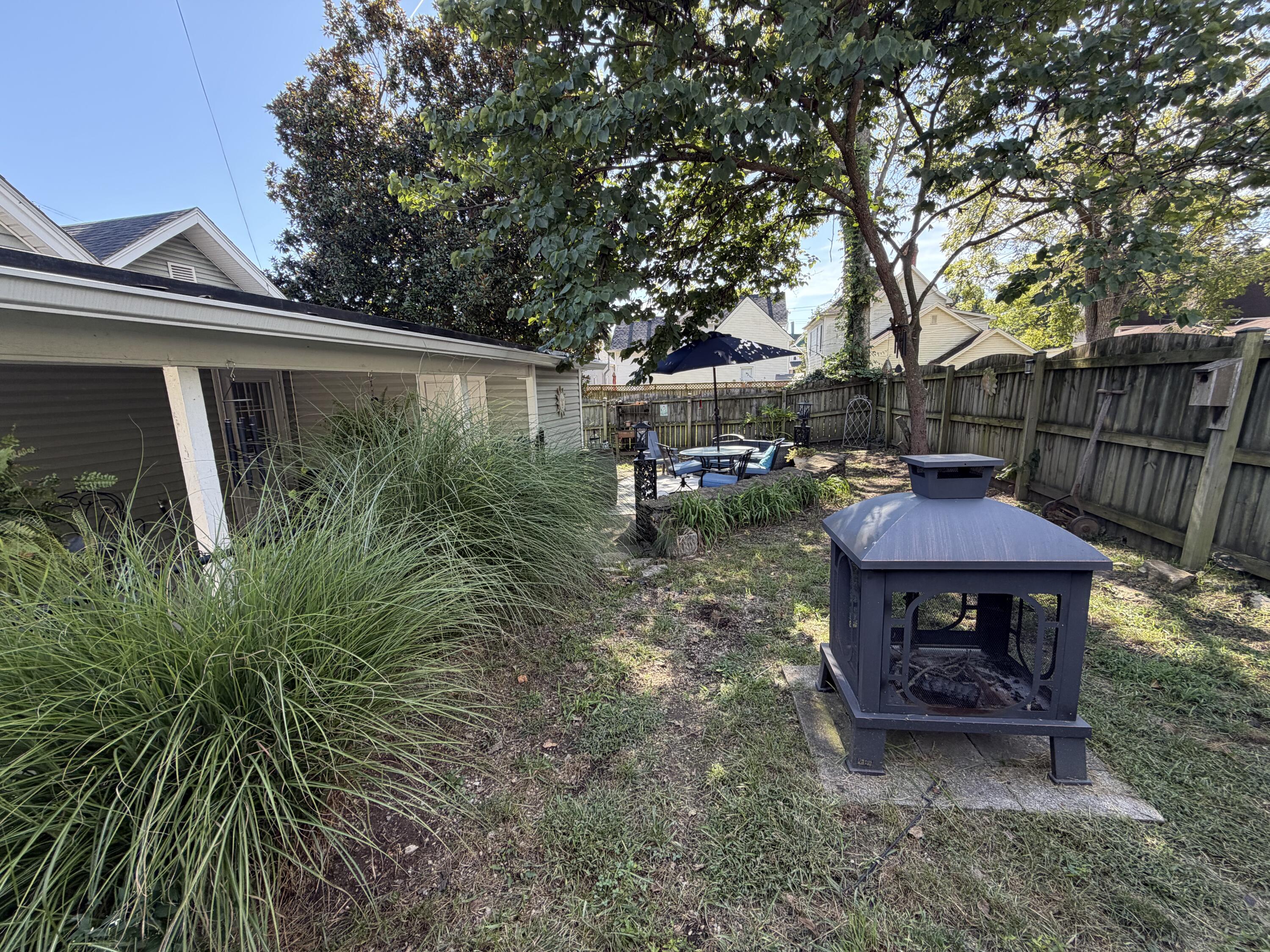 118 College Street Property Photo 41