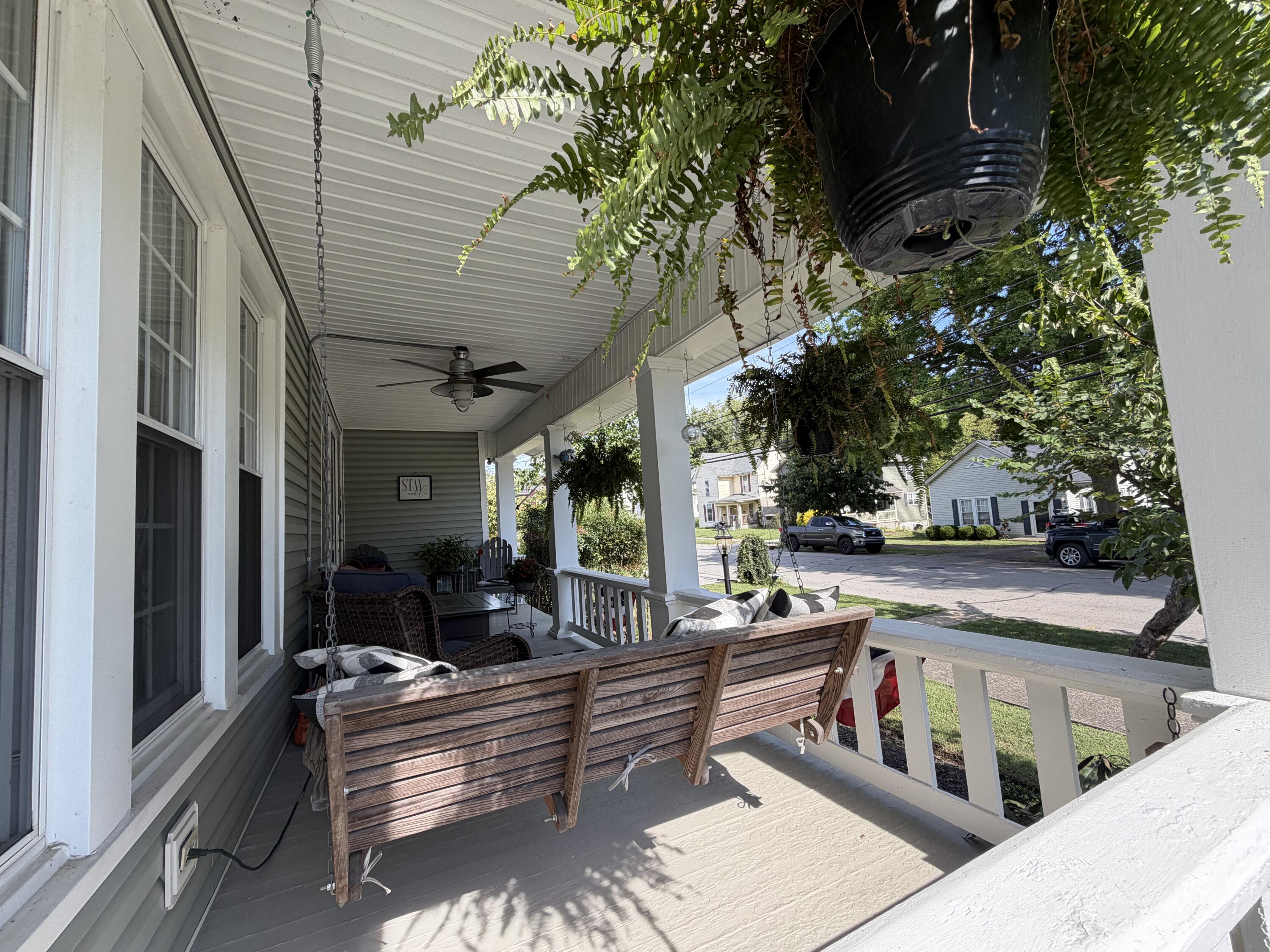 118 College Street Property Photo 52