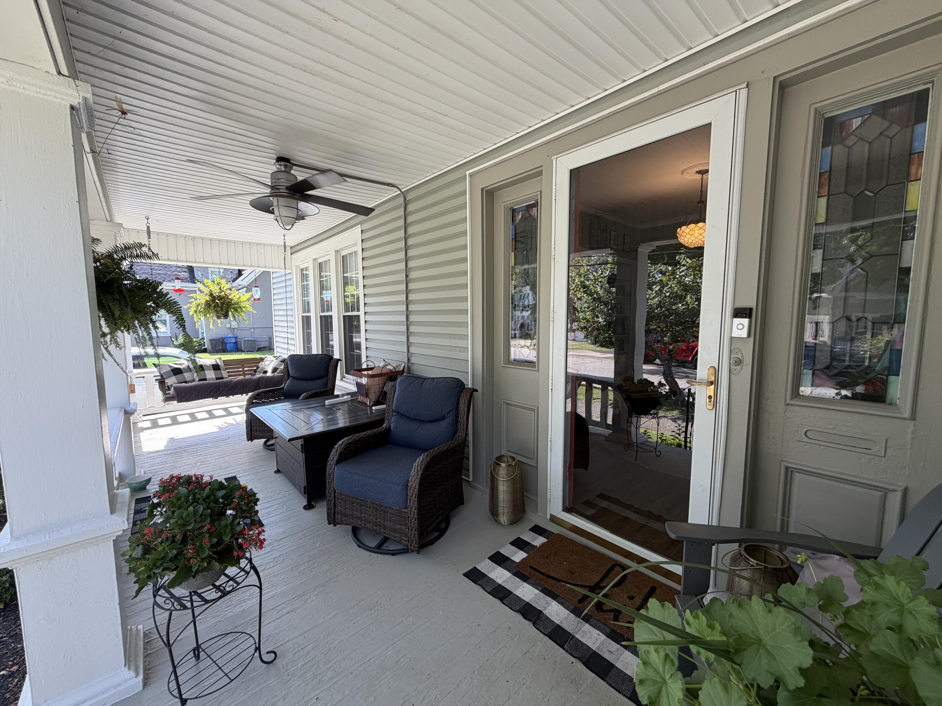118 College Street Property Photo 58