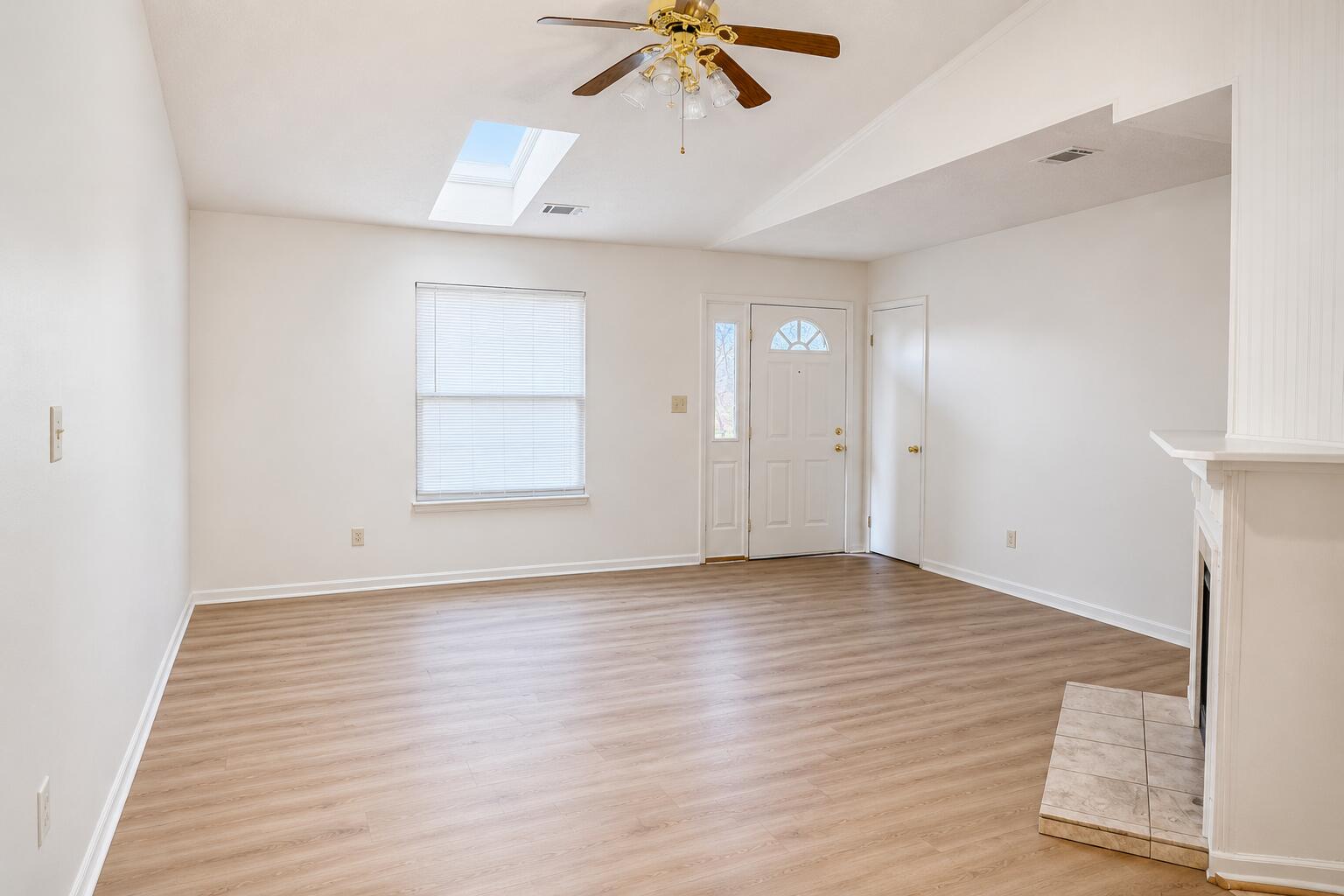 107 Hillside Drive Property Photo 3