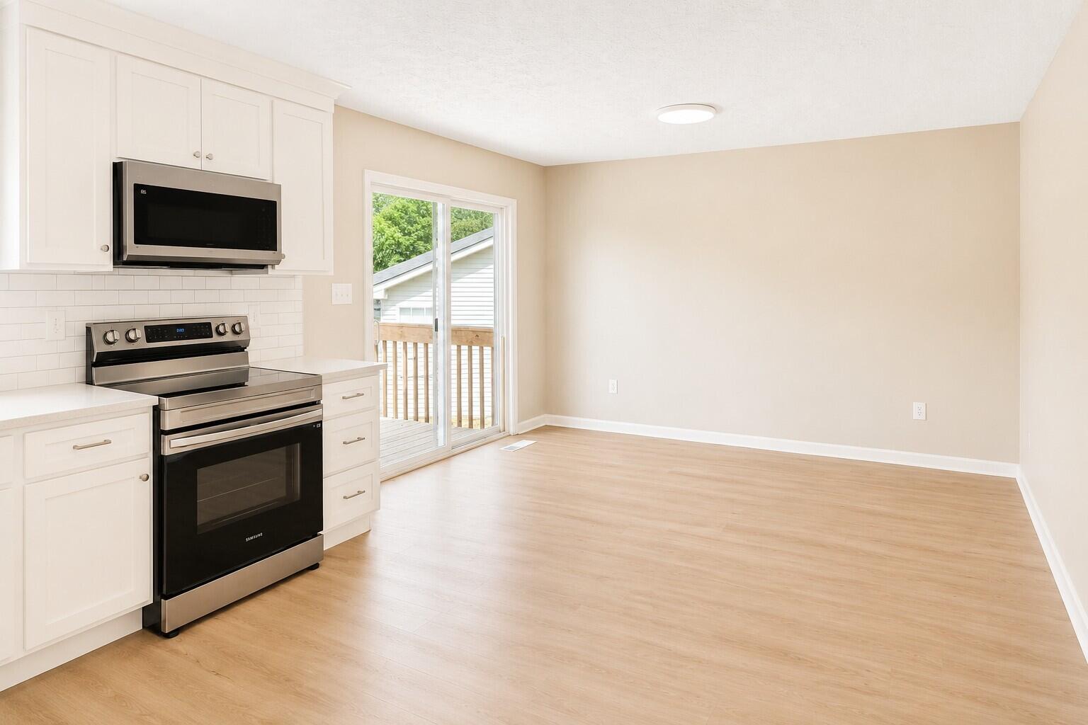 163 Williamsburg Lane Property Photo 4