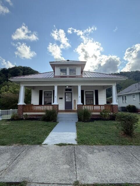 374 S Arnold Avenue Property Photo 1