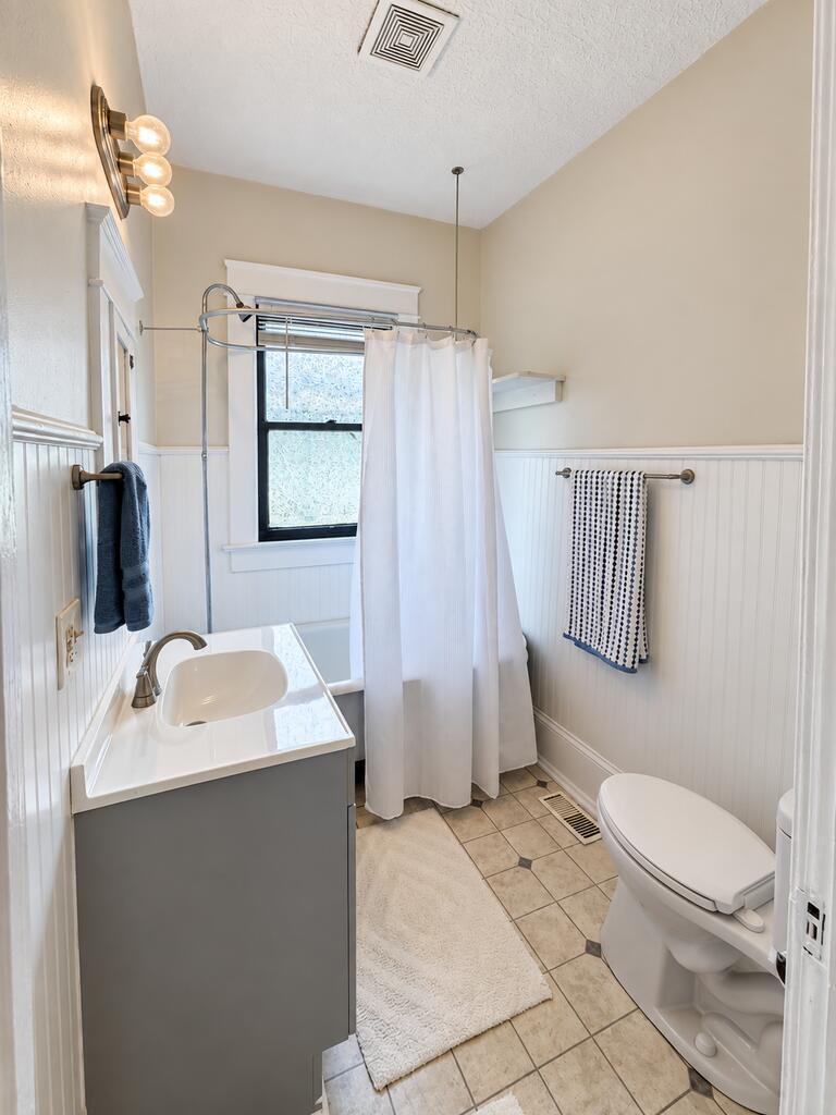 374 S Arnold Avenue Property Photo 15