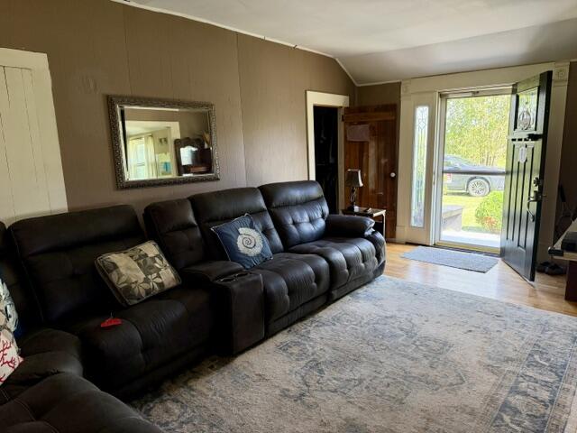 7353 Ironworks Road Property Photo 10