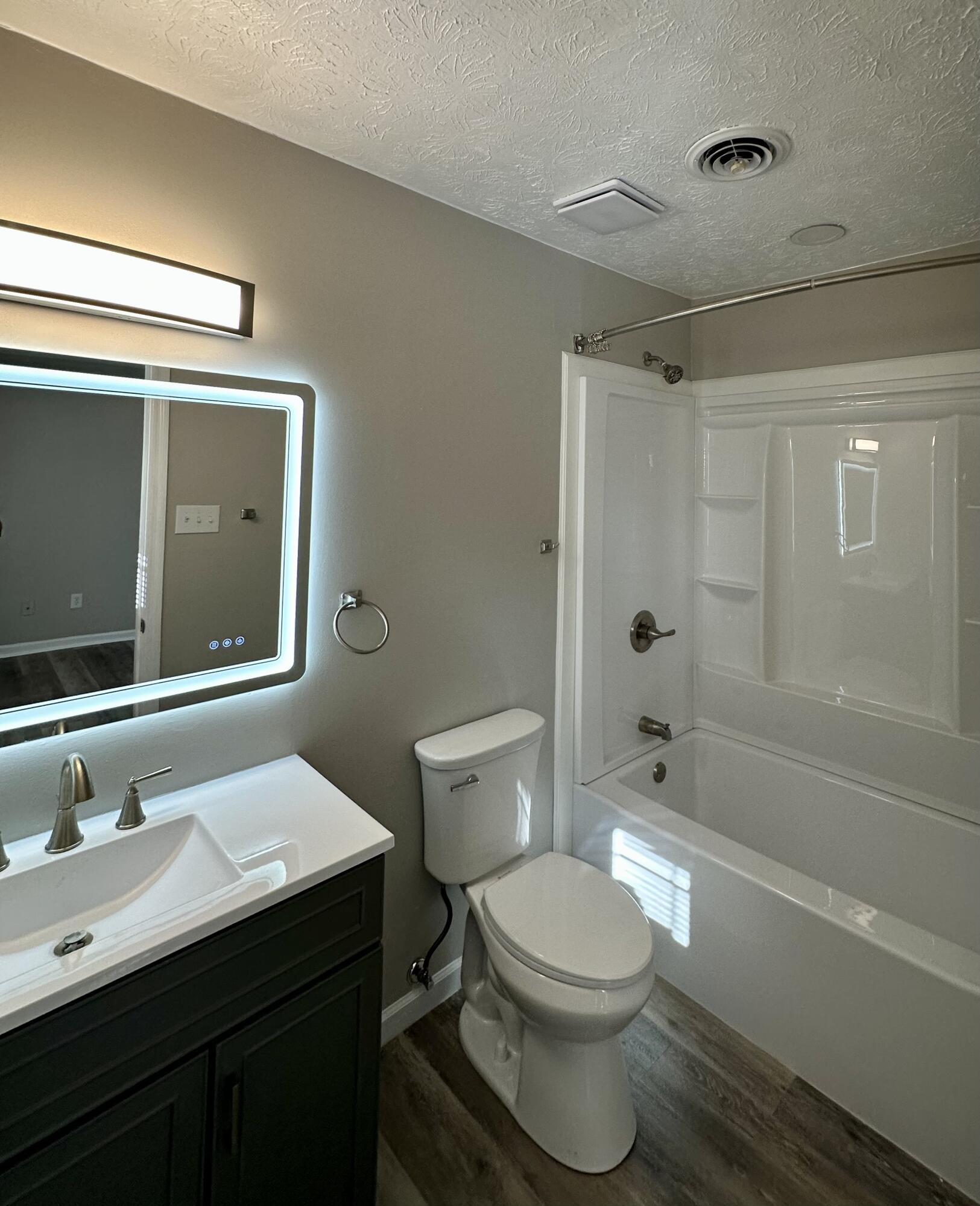 3353 Kenesaw Drive Property Photo 6