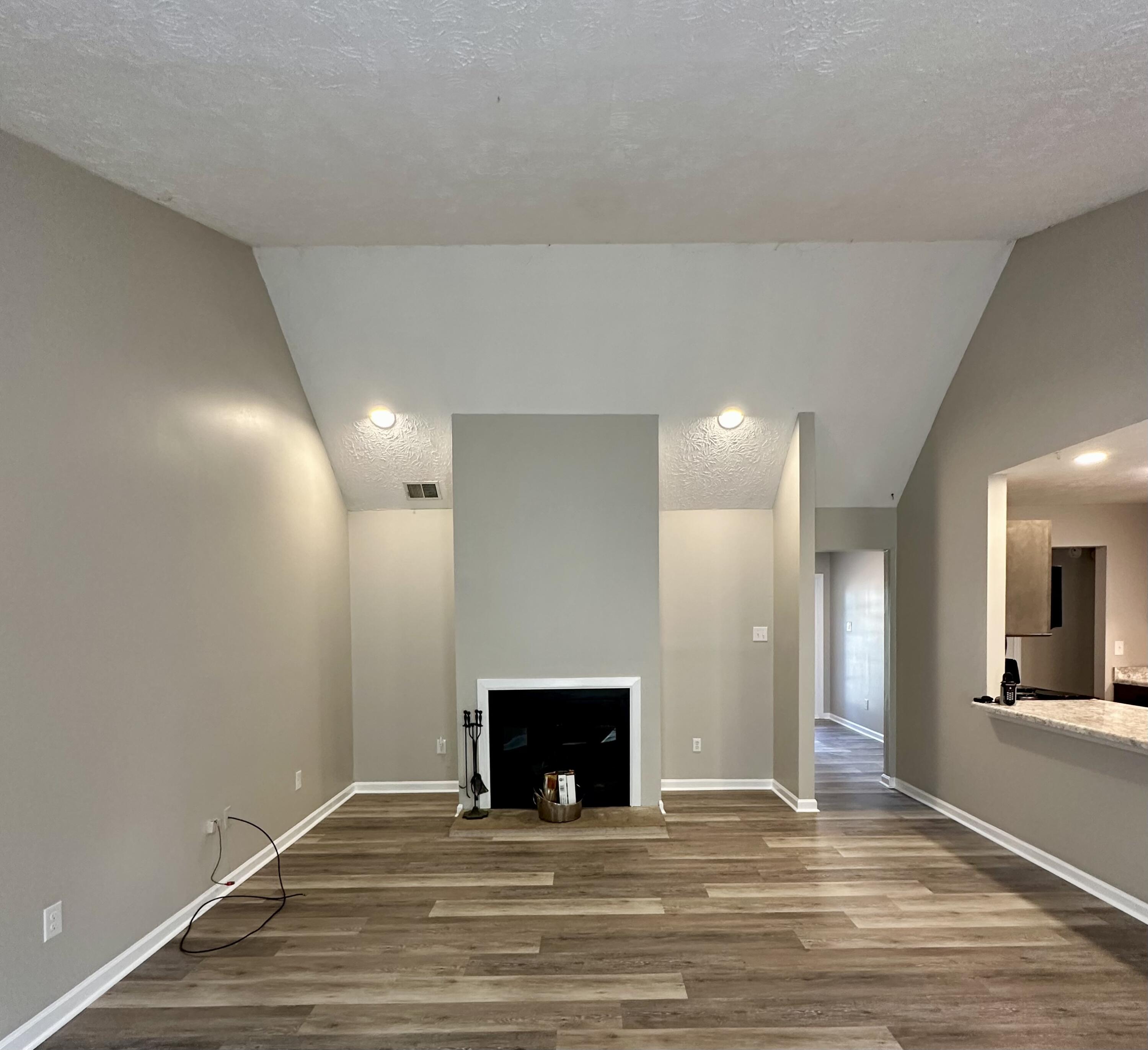 3353 Kenesaw Drive Property Photo 13