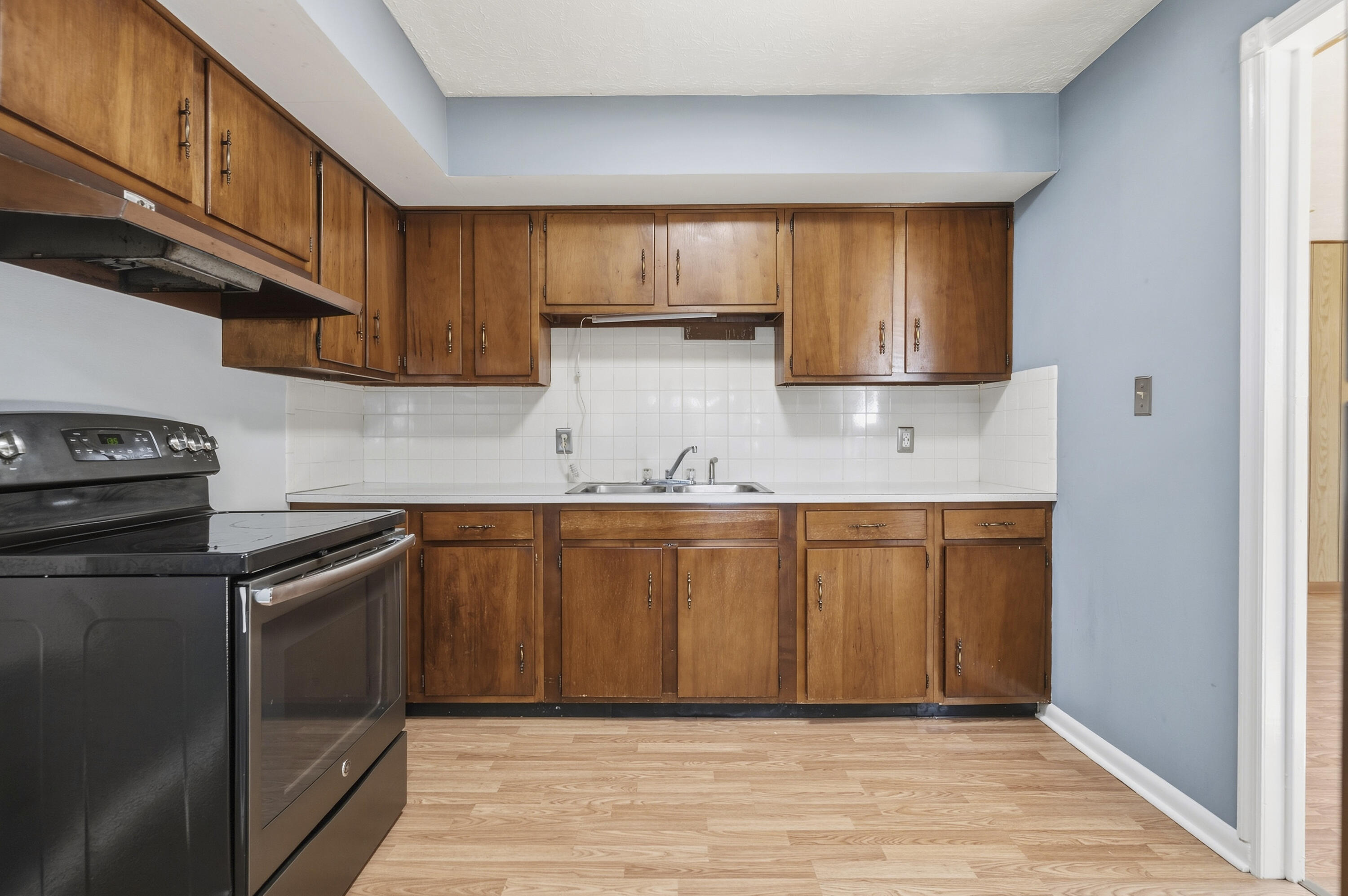 117 Adams Street Property Photo 8